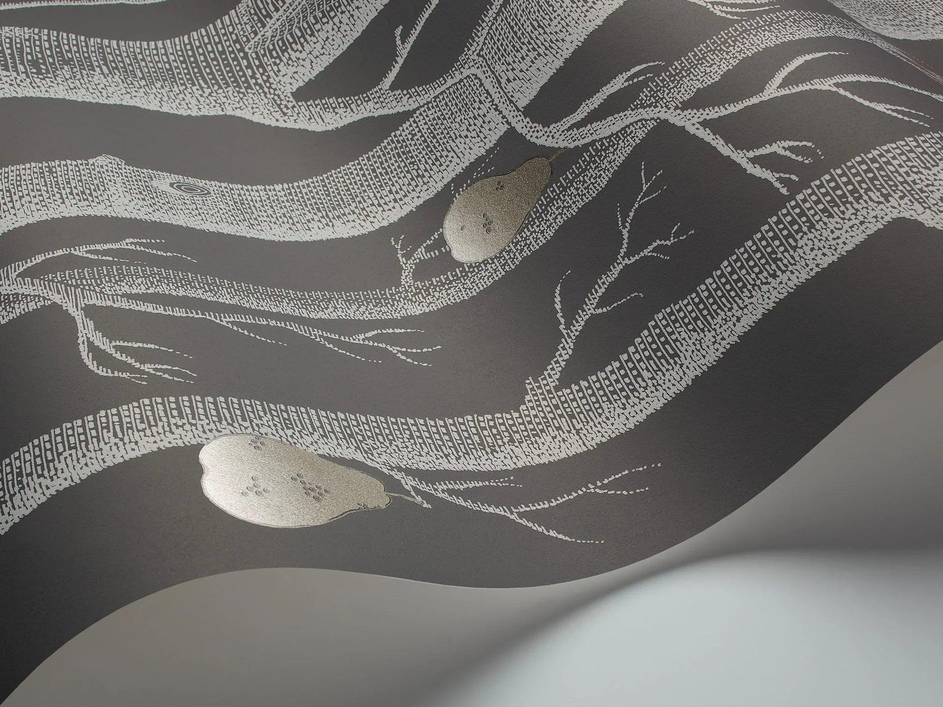 Tapeta z motywem roślinnym drzew CONTEMPORARY COLLECTION - Woods & Pears biel na czarnym na ścianę