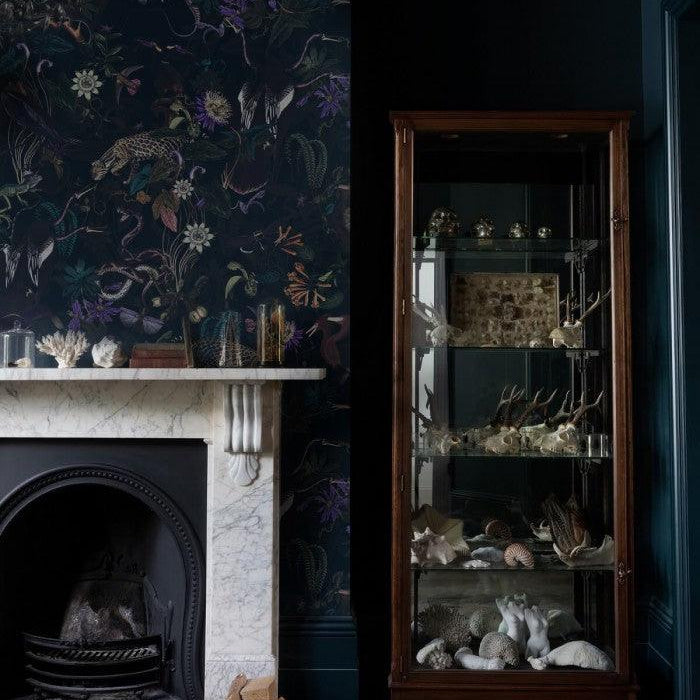 Tapeta Enchanted Garden Toxic Wallcolors Eye on Design