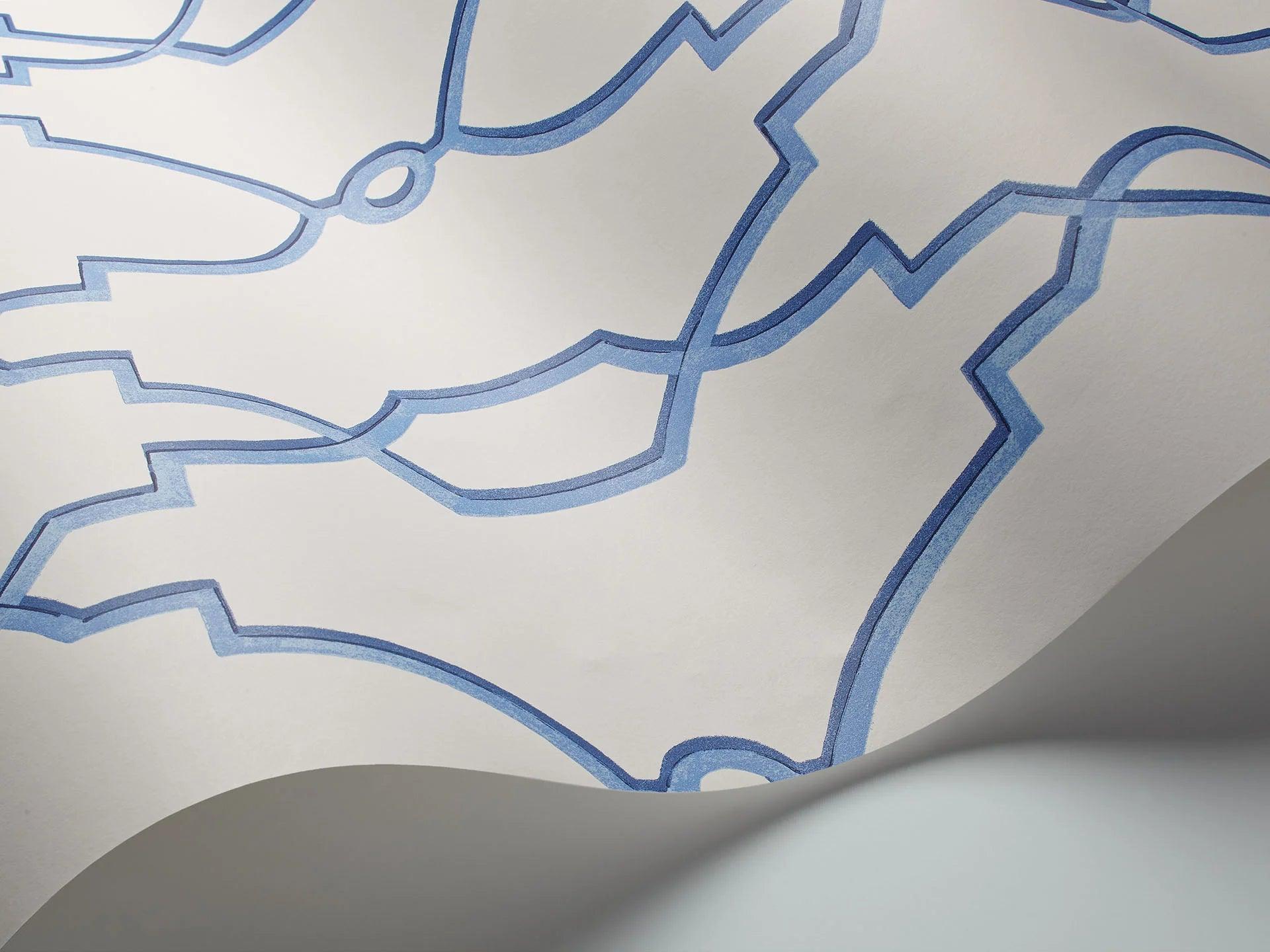 Tapeta z geometrycznym wzorem FOLIE - Parterre niebieski na ścianę – Cole & Son