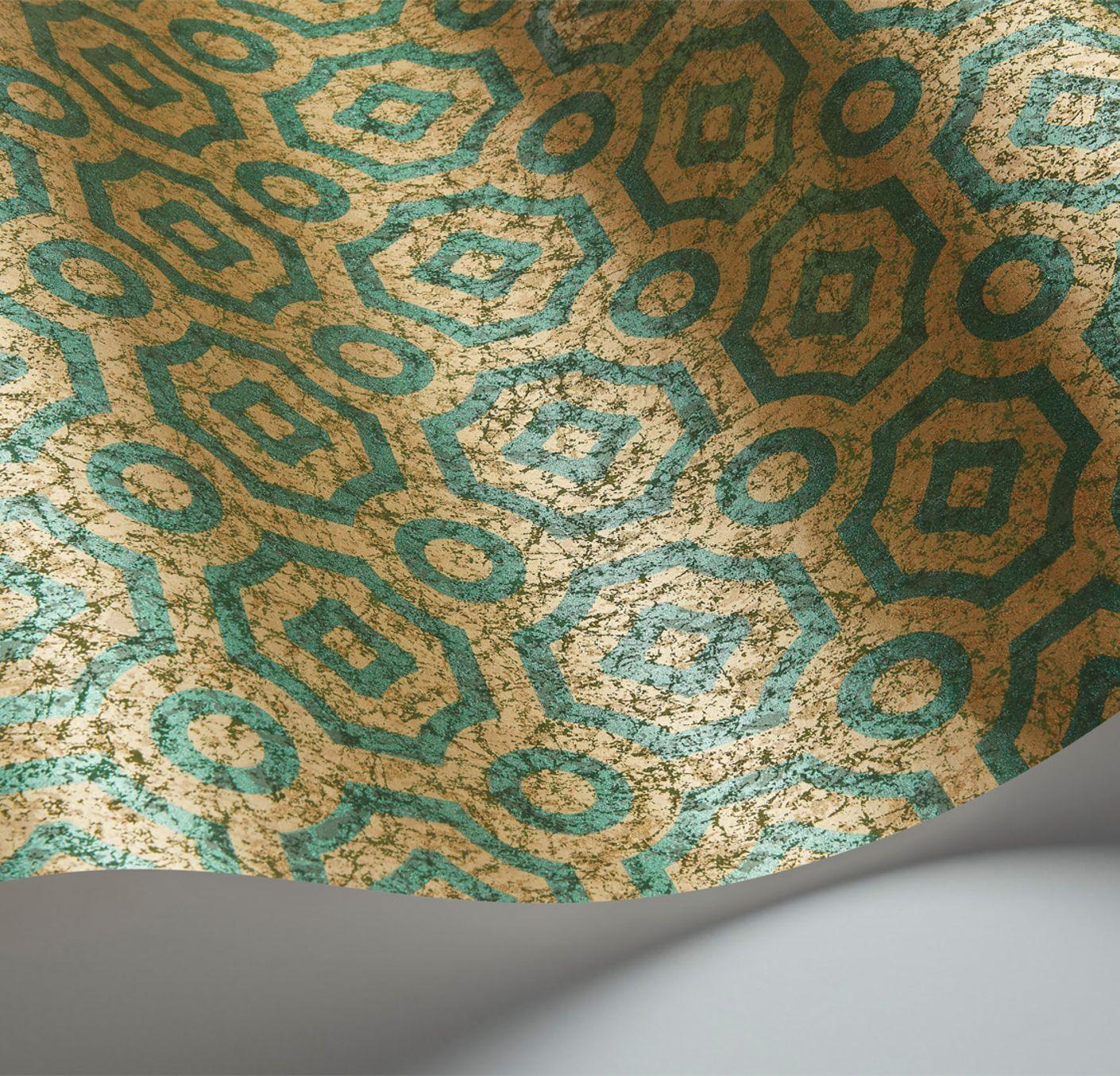 Tapeta HRP GREAT MASTERS - Queen's Quarter metaliczne złoto na szmaragdzie Cole & Son Eye on Design