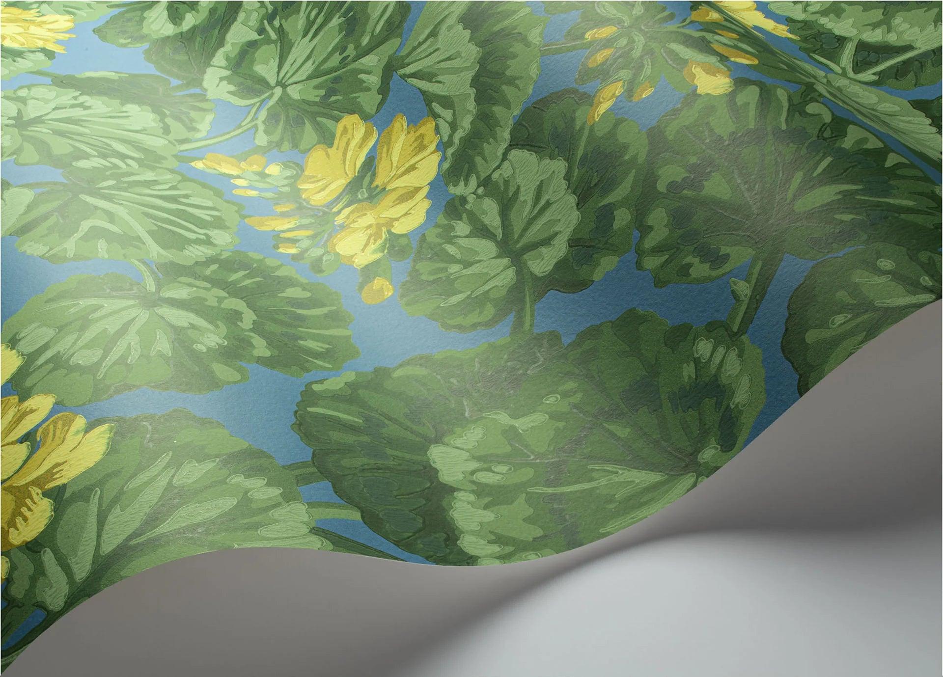 Tapeta SEVILLE - Geranium niebieski z zielonym na ścianę – Cole & Son