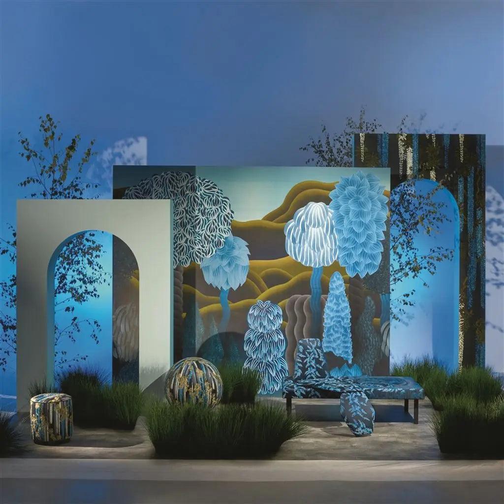 Tapeta WISTERIA ALBA RUISSEAU czarny z niebieskim na ścianę