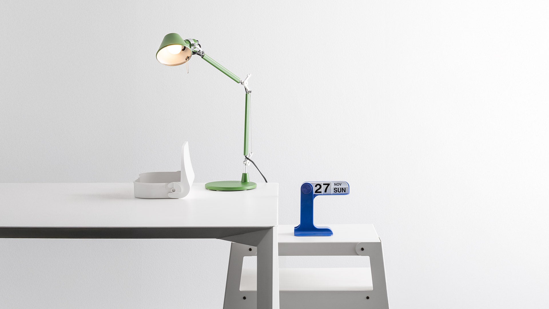 Verstellbare Schreibtischlampe TOLOMEO MICRO COLOR MATTE olivgrün