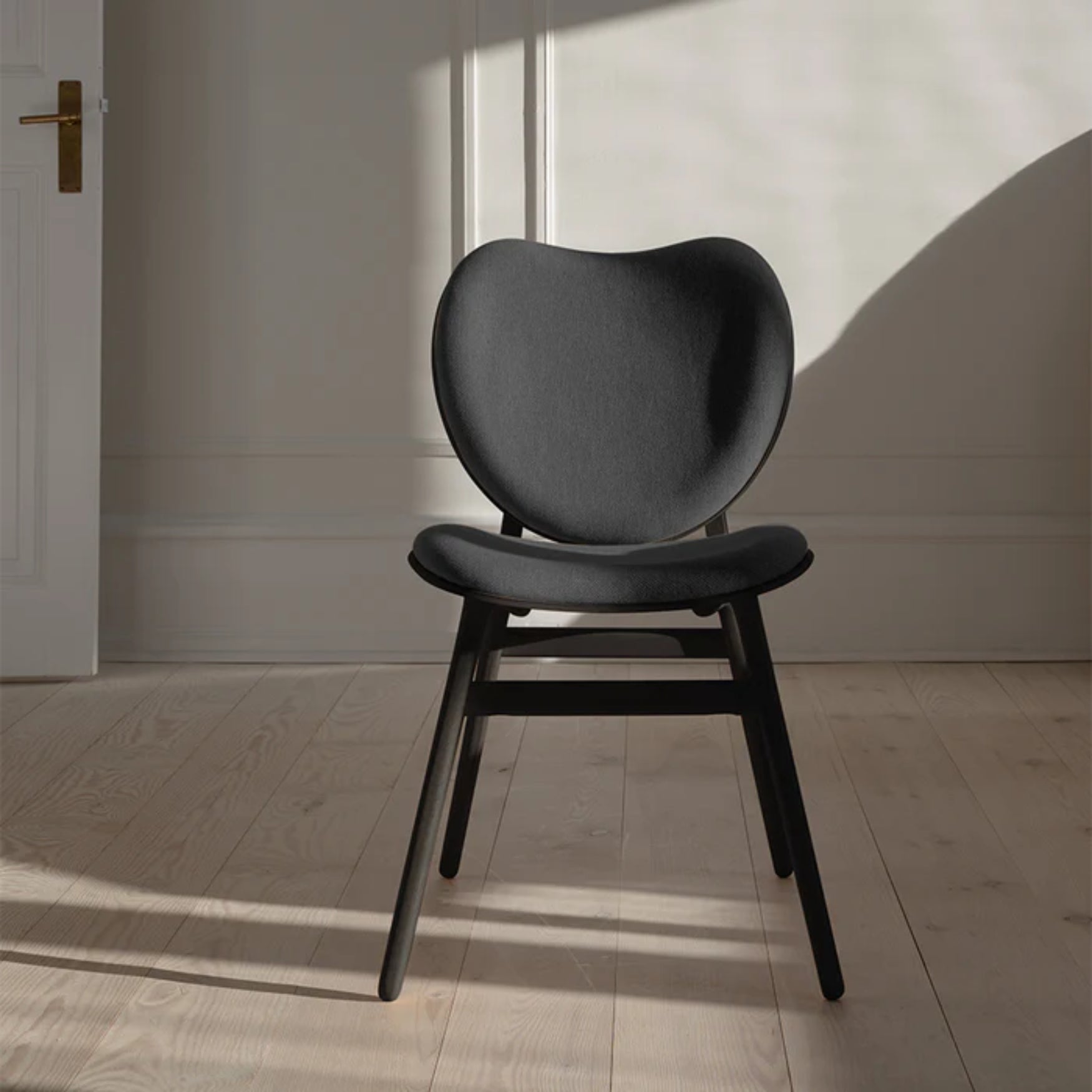 CONVERSATION chair dark gray with black oak base