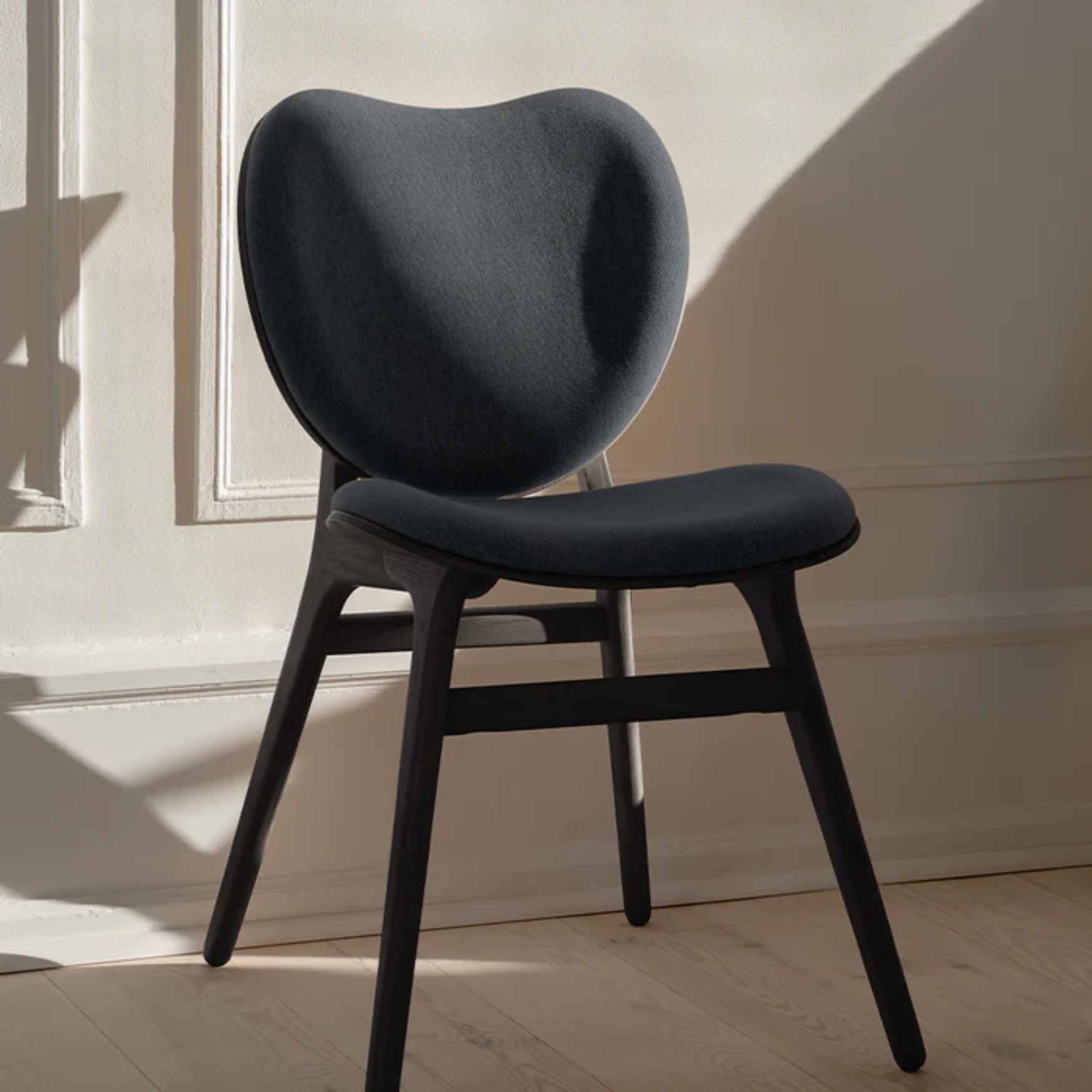 CONVERSATION chair dark gray with black oak base
