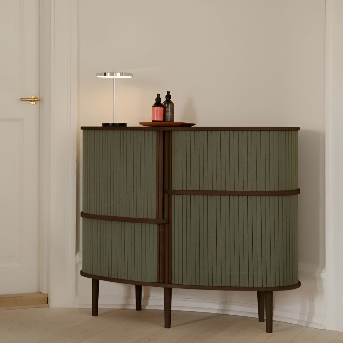 Dressoir AUDACIOUS groen met donker eikenhout