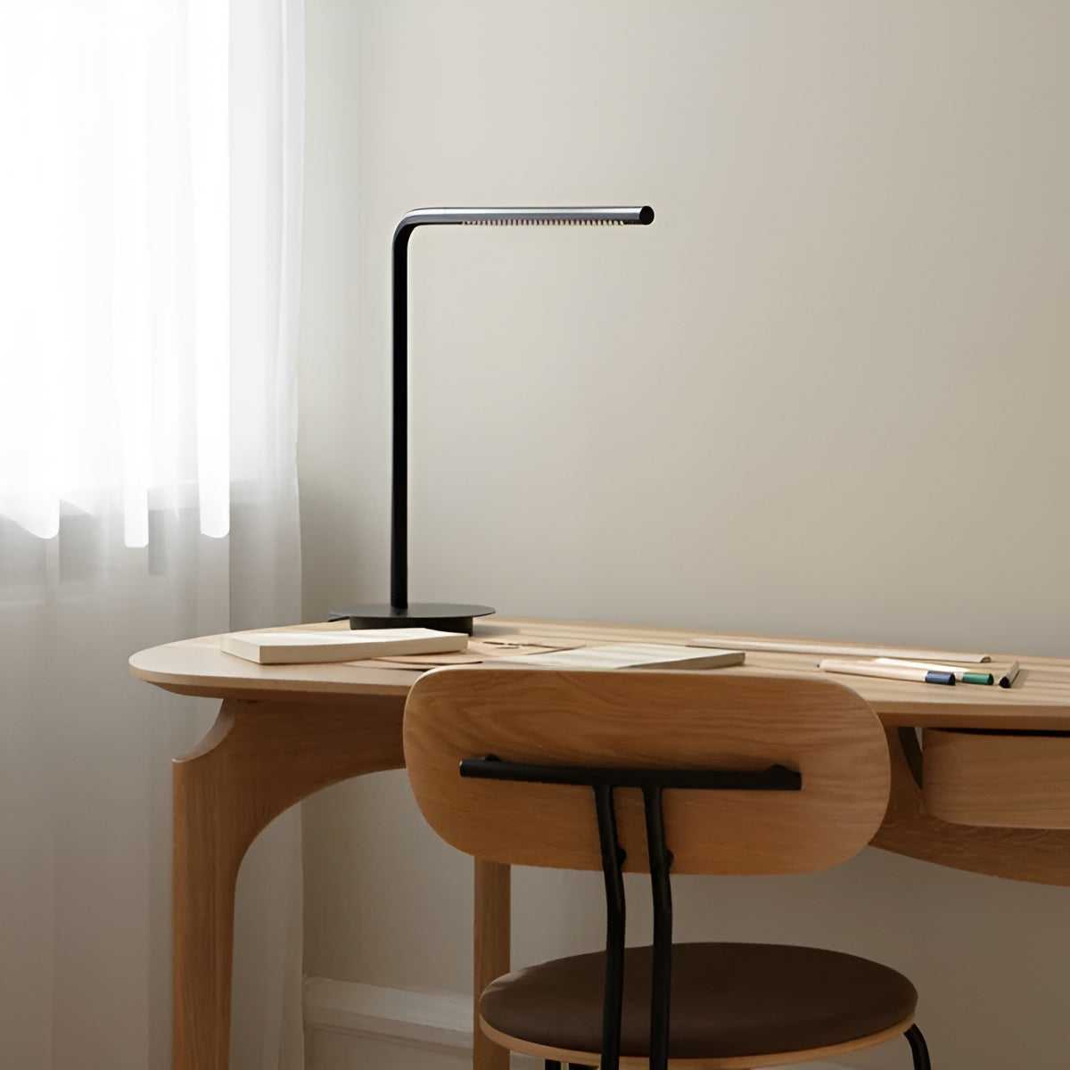 Tafellamp OMNI zwart