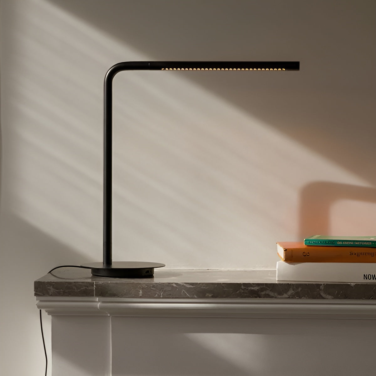 Tafellamp OMNI zwart