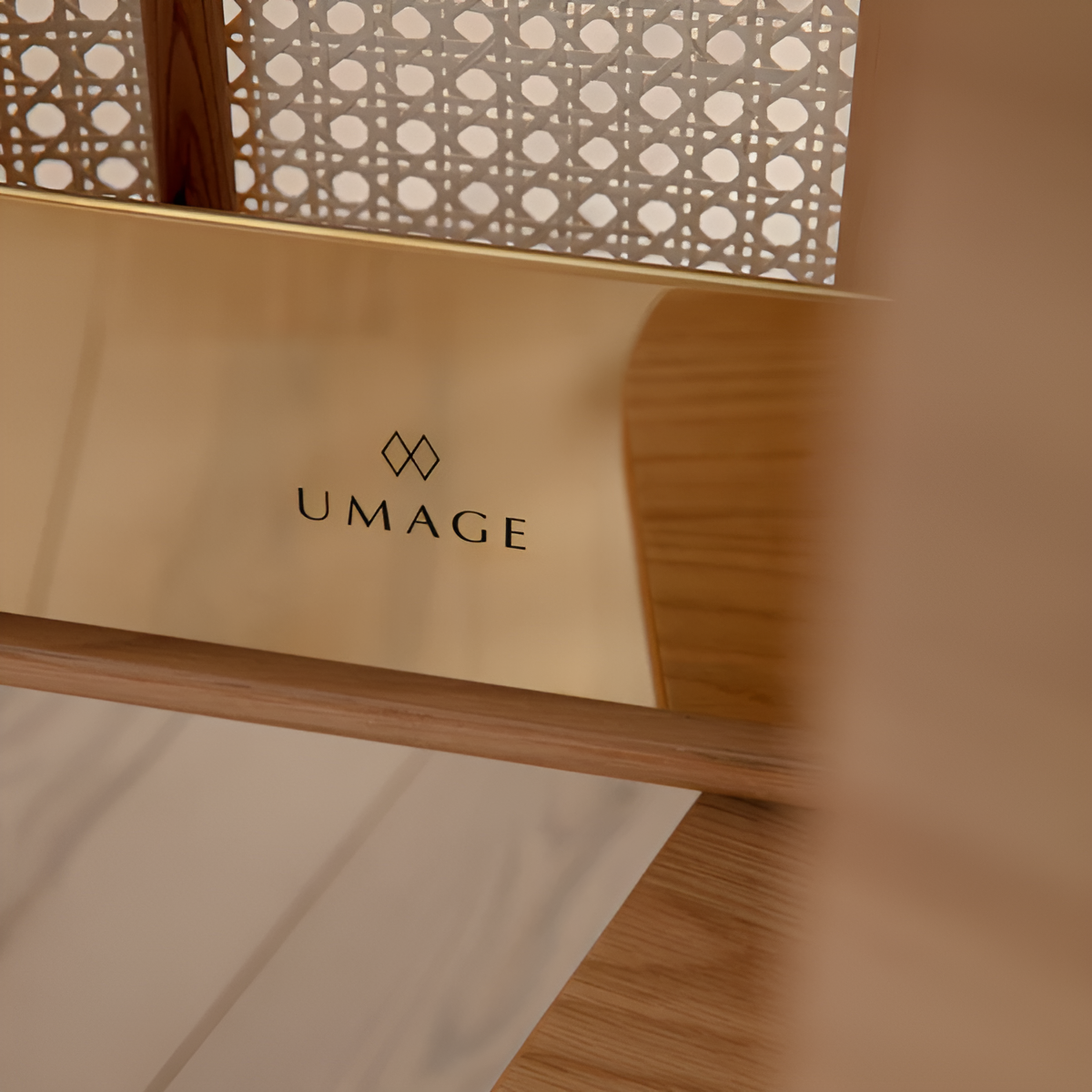 Schap TREASURES Venetiaans riet met eiken basis