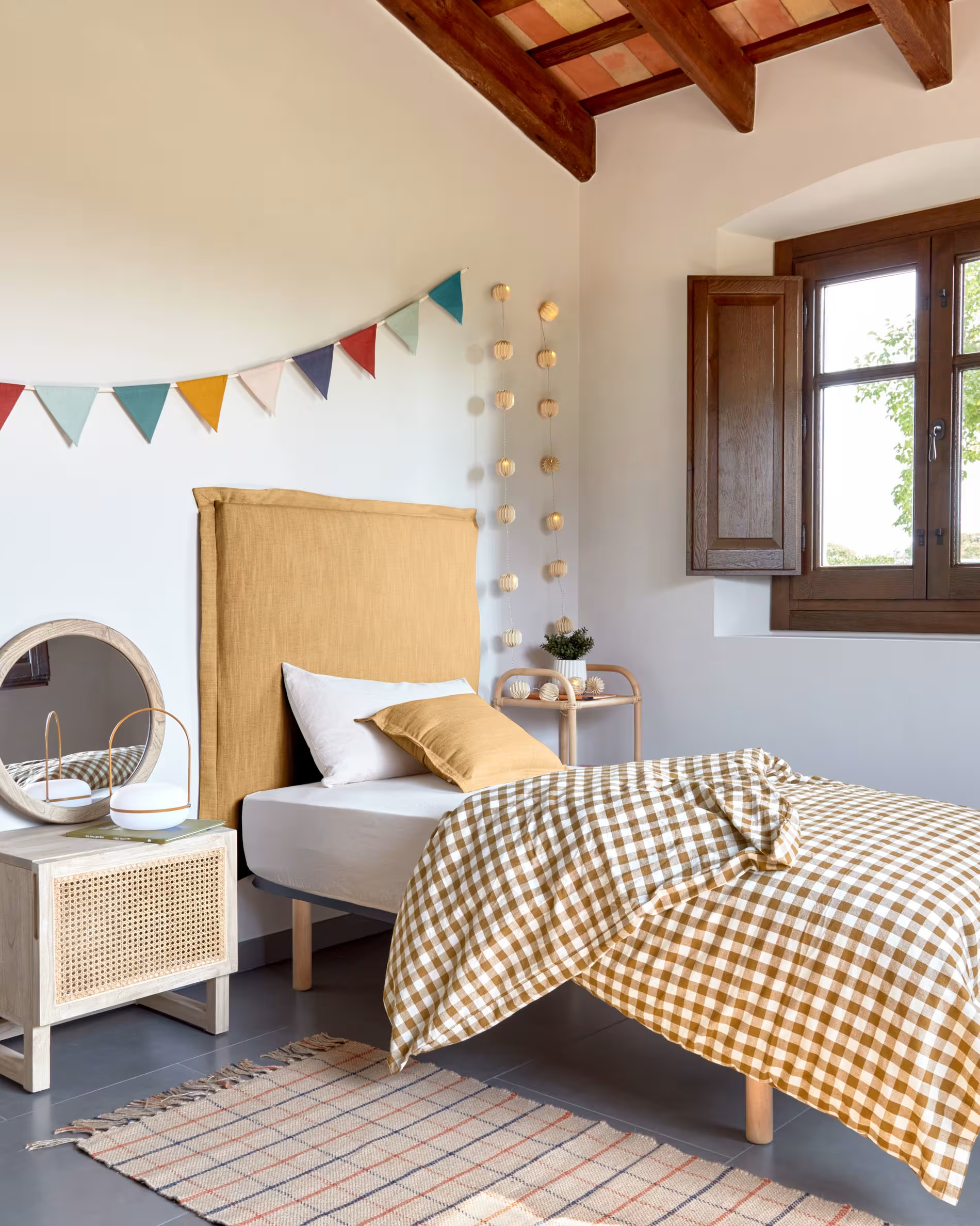 Zagłówek TANIT musztardowy La Forma Eye on Design