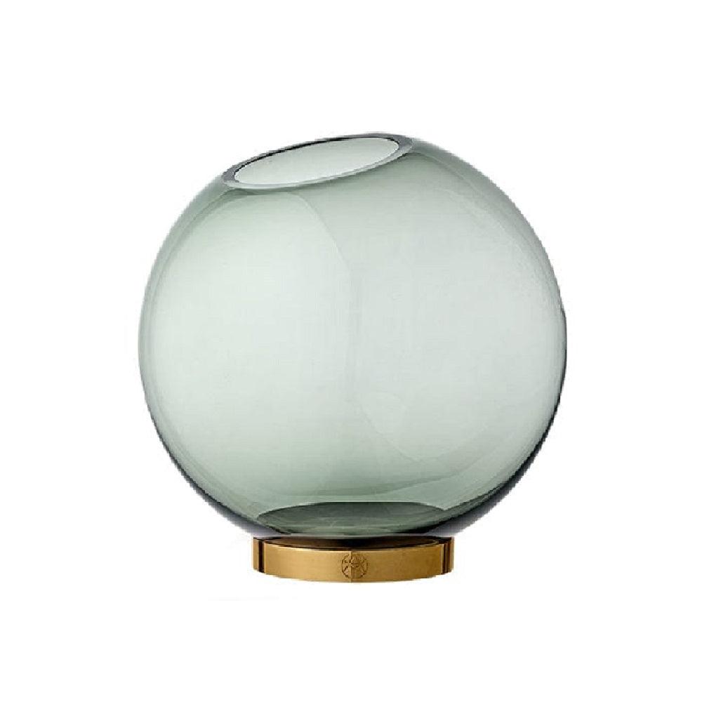 Wazon GLOBE zielony ze złotą podstawą AYTM Eye on Design