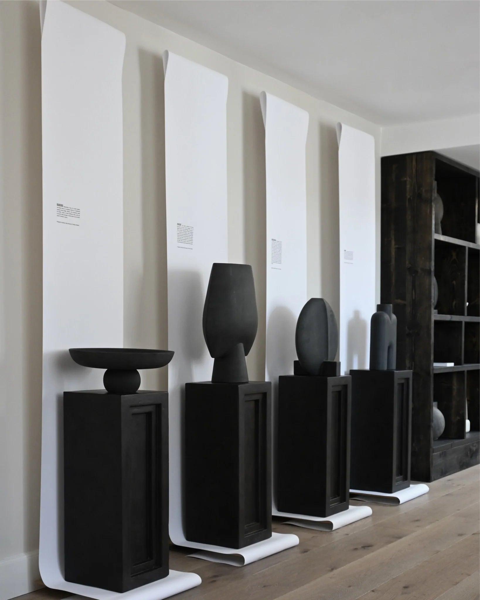 Wazon GUGGENHEIMA czarny 101 Copenhagen Eye on Design