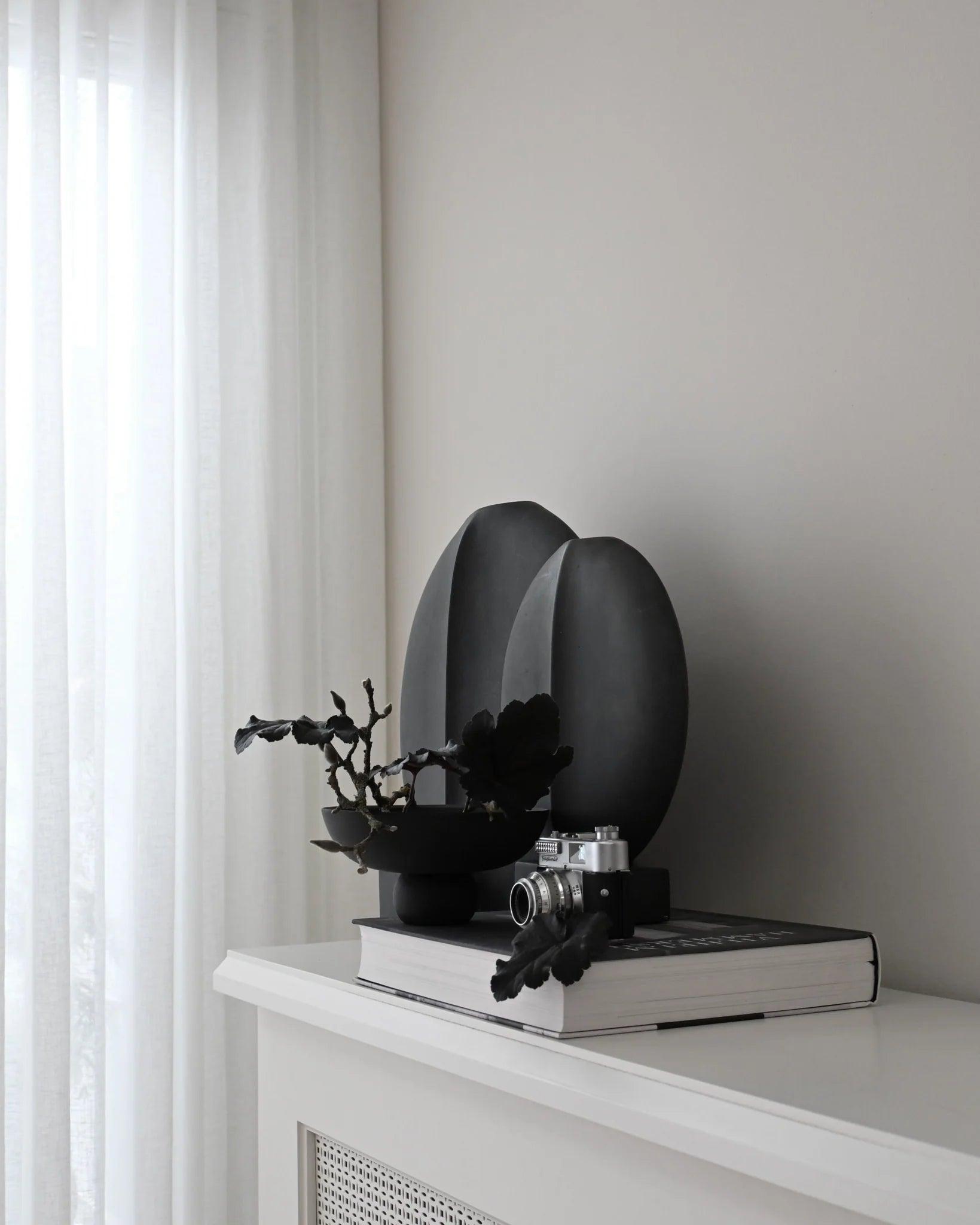 Wazon GUGGENHEIMA czarny 101 Copenhagen Eye on Design