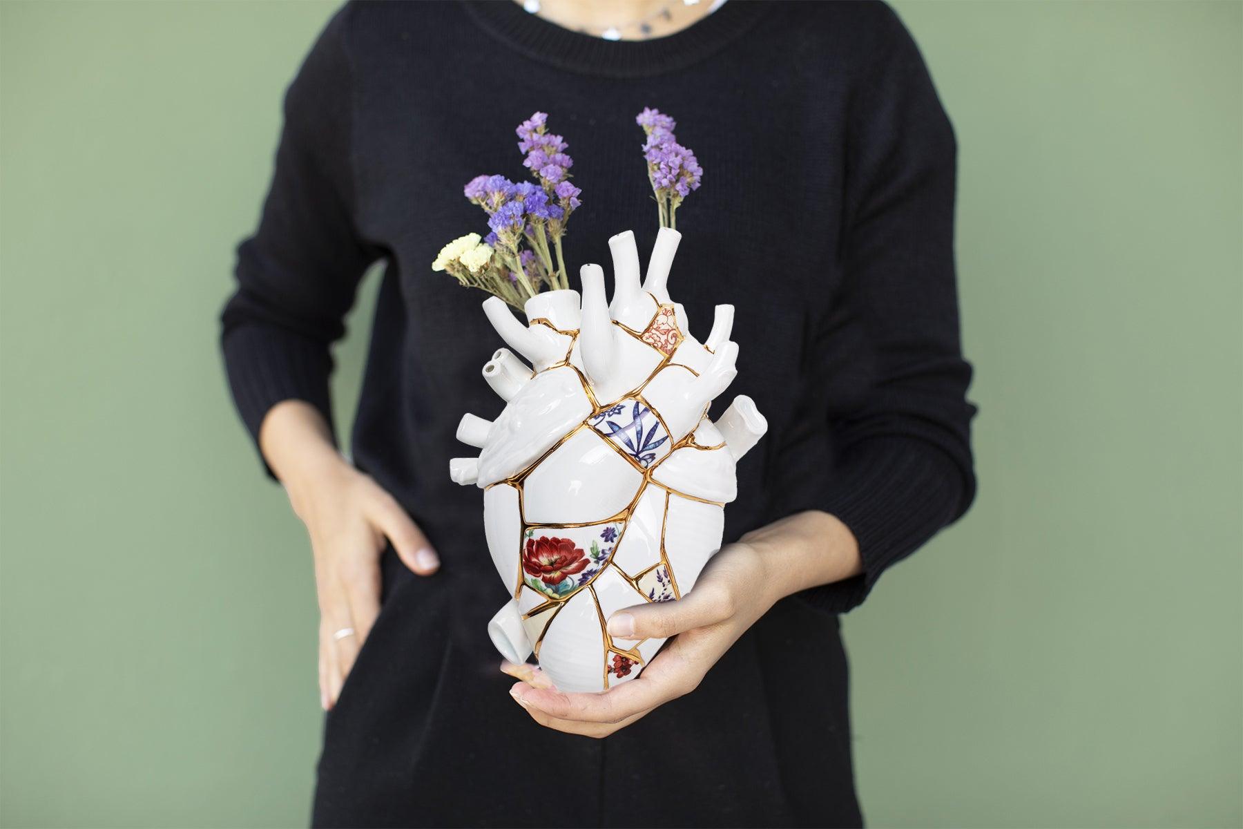 Wazon KINTSUGI LOVE IN BLOOM porcelanowy Seletti Eye on Design