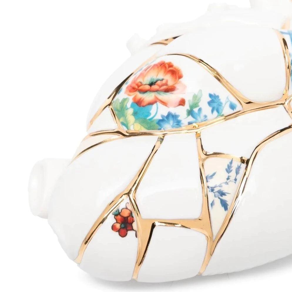 Wazon KINTSUGI LOVE IN BLOOM porcelanowy Seletti Eye on Design