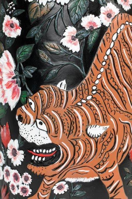 Wazon SONGS OF THE NIGHT ręcznie malowany Bold Monkey Eye on Design