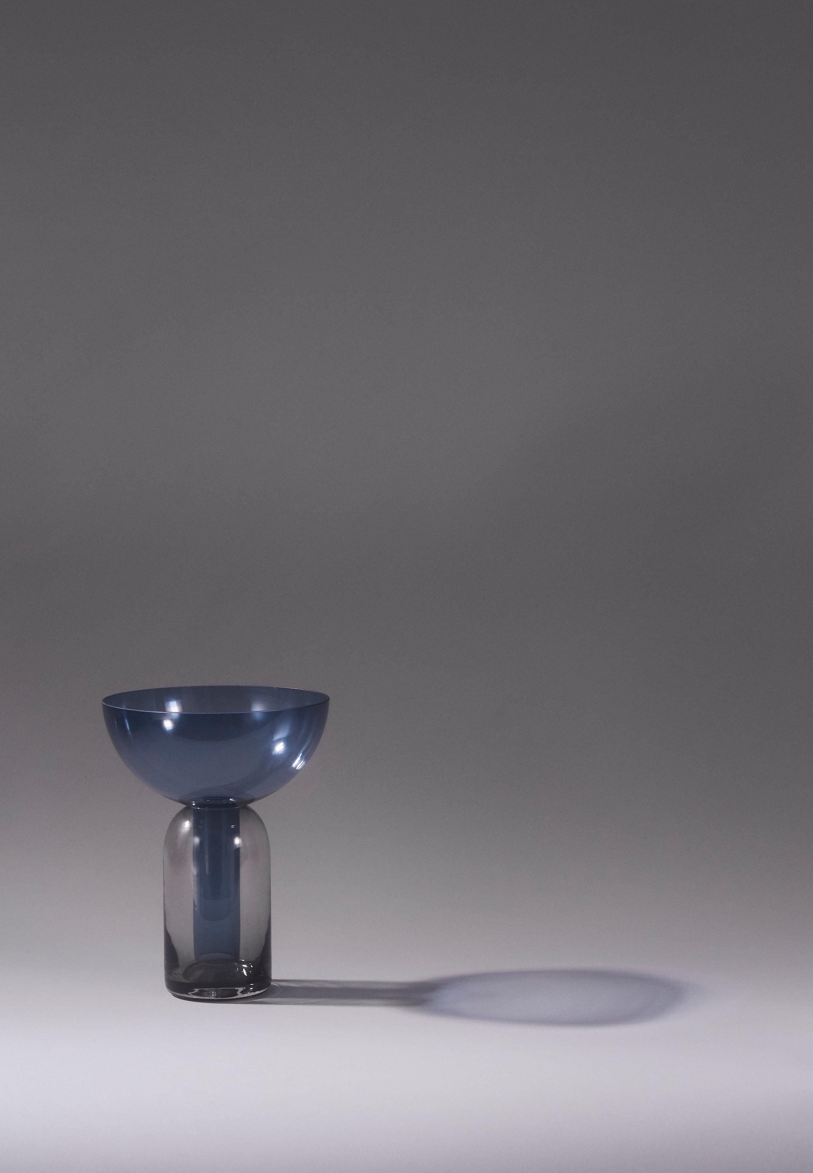 Wazon szklany TORUS niebieski AYTM Eye on Design