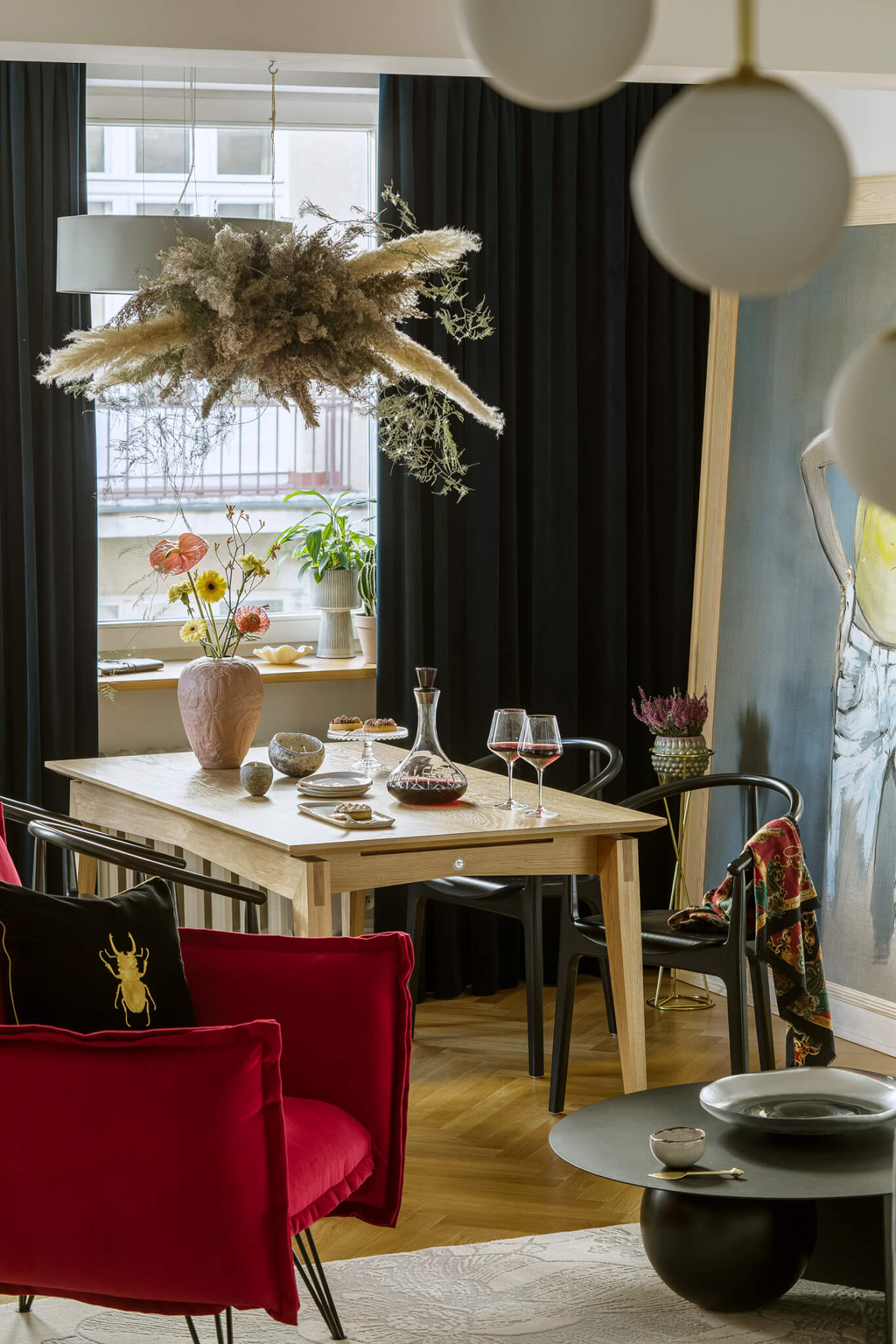 Uitschuifbare tafel WIDEN zwart eiken