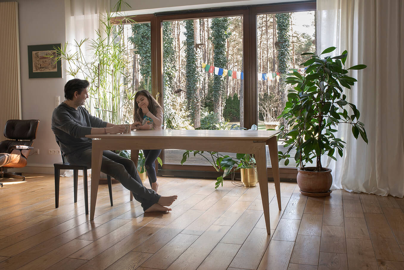 Uitschuifbare tafel WIDEN zwart eiken
