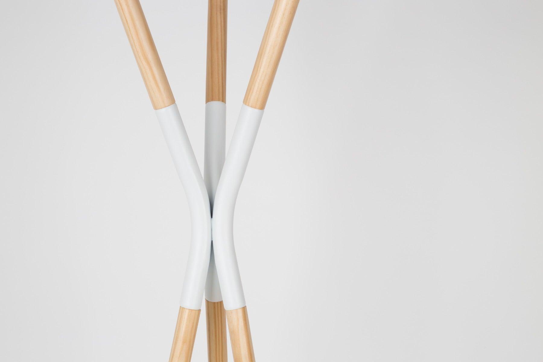 Wieszak na ubrania PINNACLE biały Zuiver Eye on Design