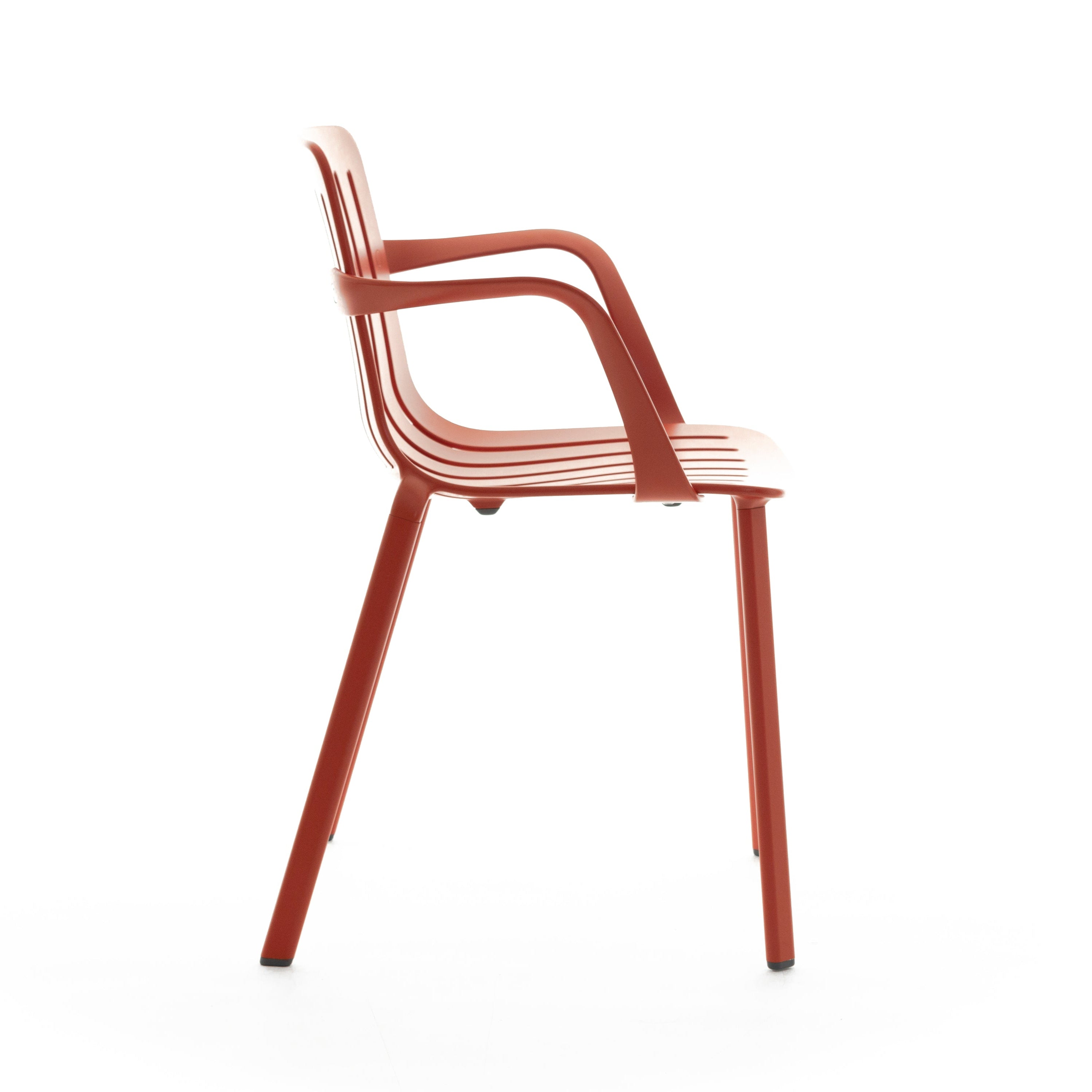 Krzesło zewnętrzne z podłokietnikami PLATO czerwony Magis Eye on Design