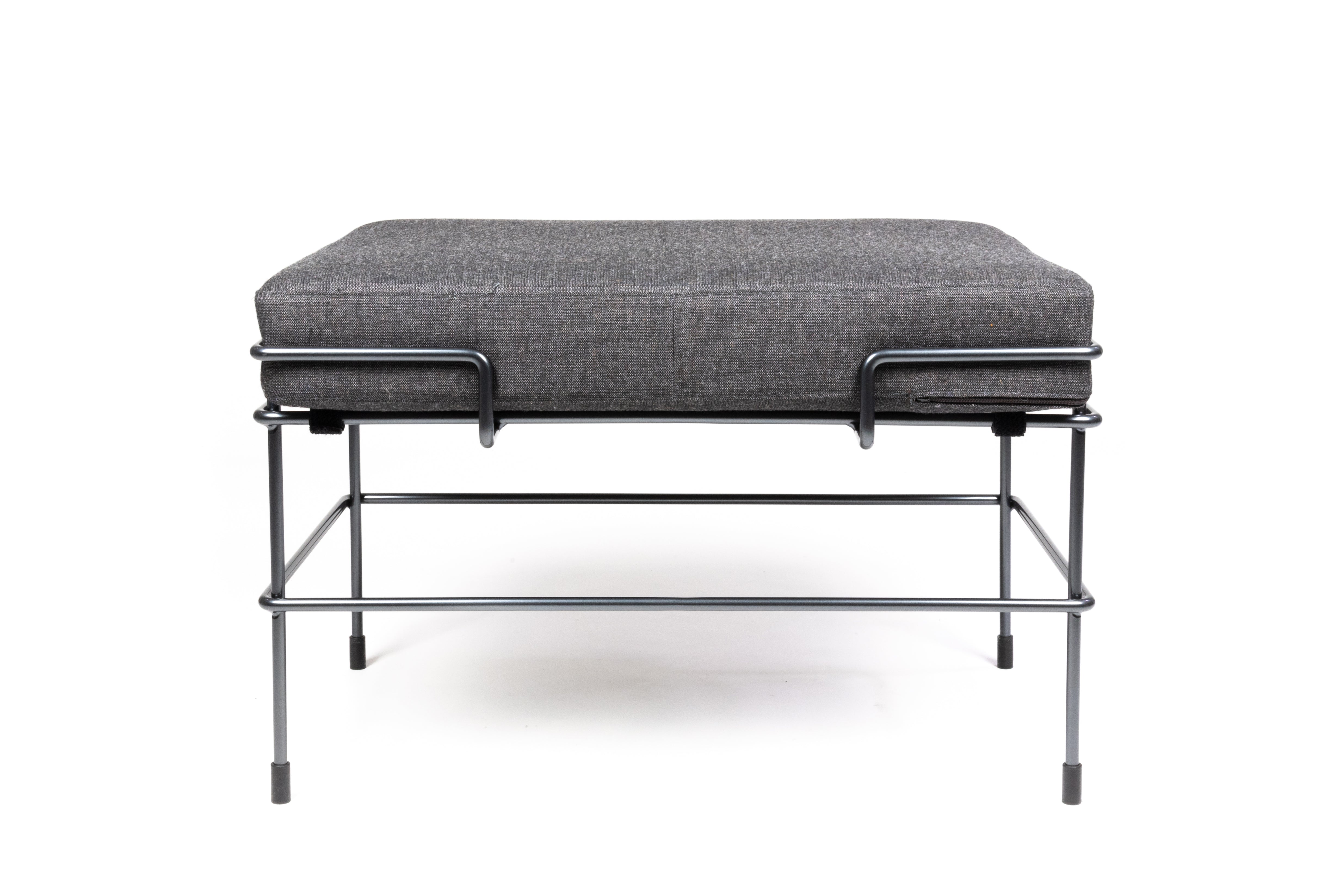 Otomana TRAFFIC szary Magis Eye on Design