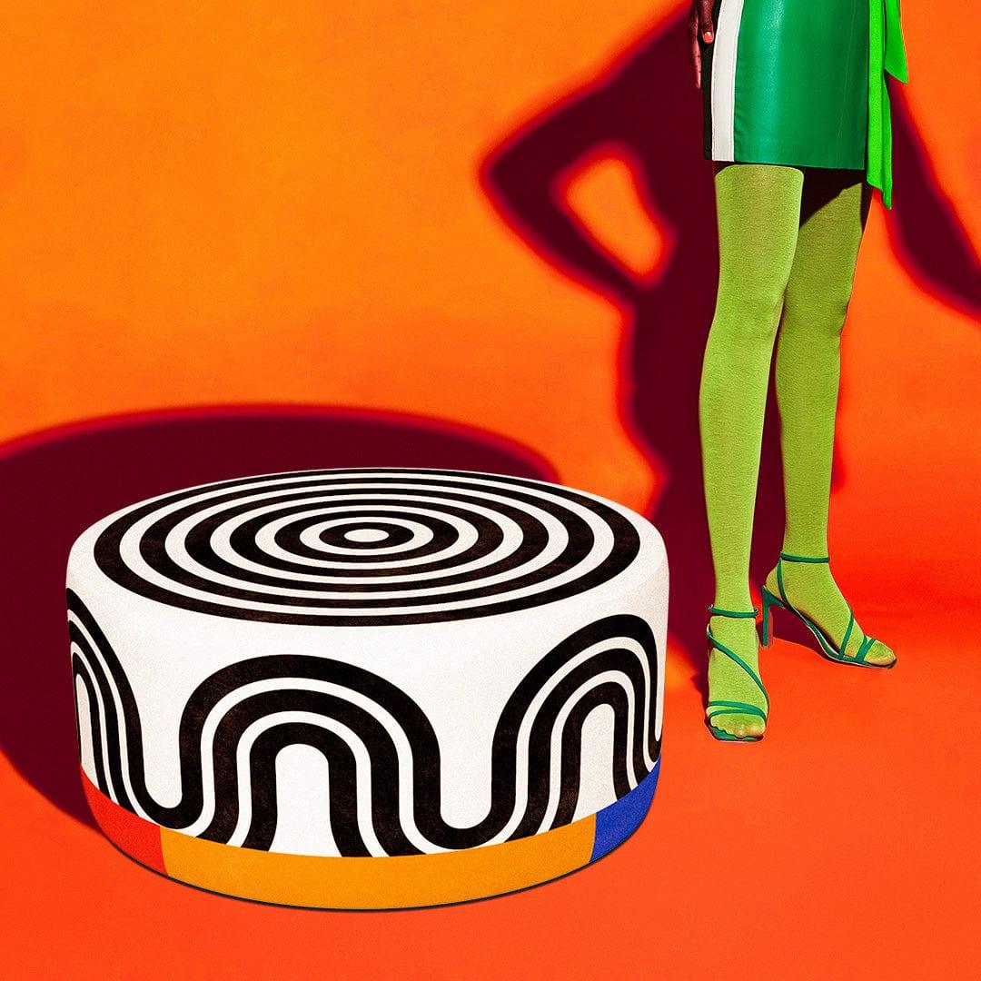 Puf SPYRAL biały Qeeboo Eye on Design