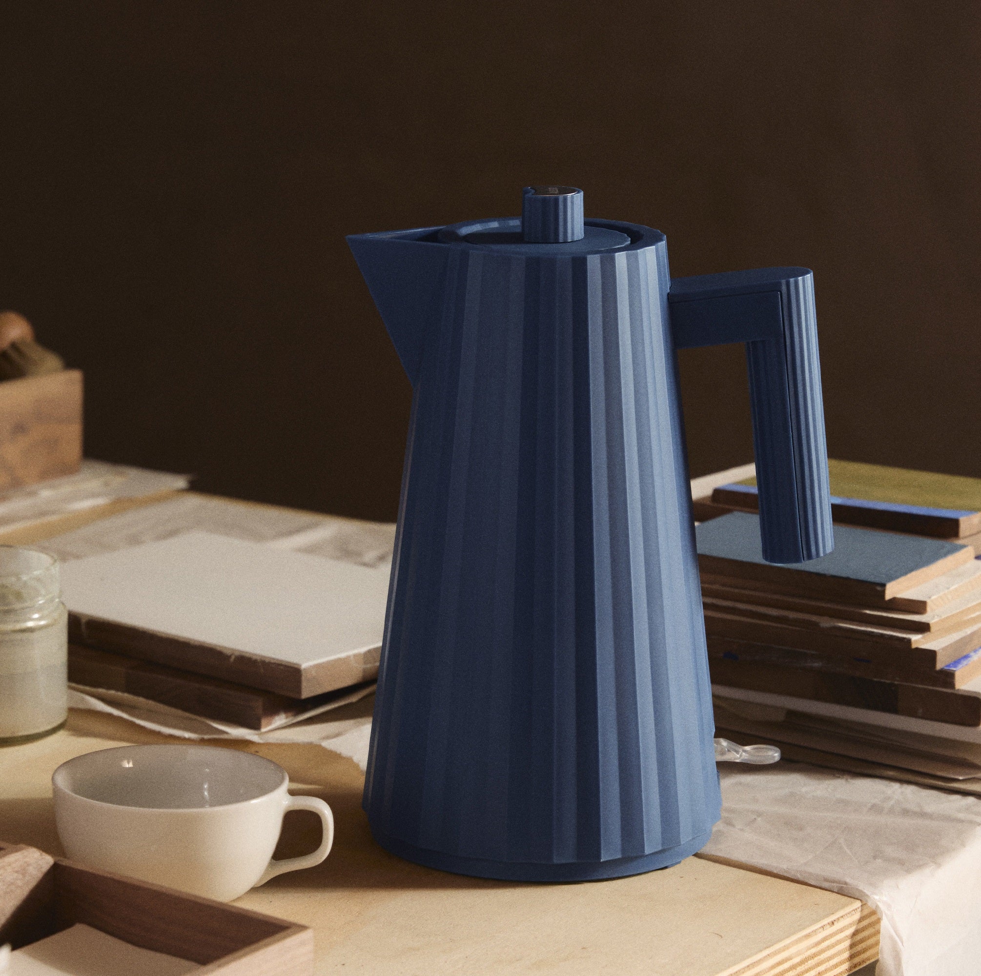 PLISSÉ Electric Kettle Blue