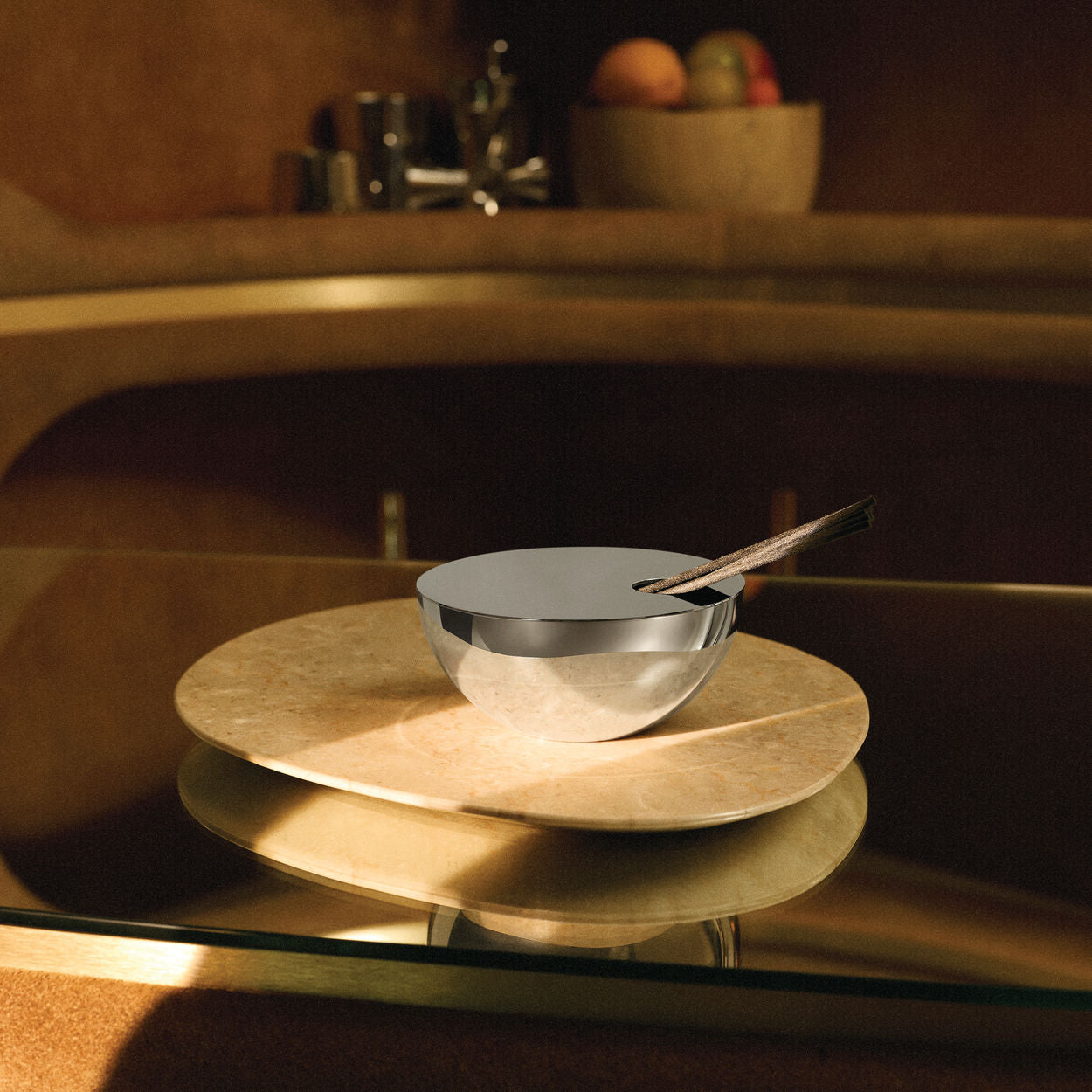 Duftdiffusor ROCC - BASALT mit Noten von nepalesischem Pfeffer, ätherischem Öl aus Wacholder und Zitronenschale