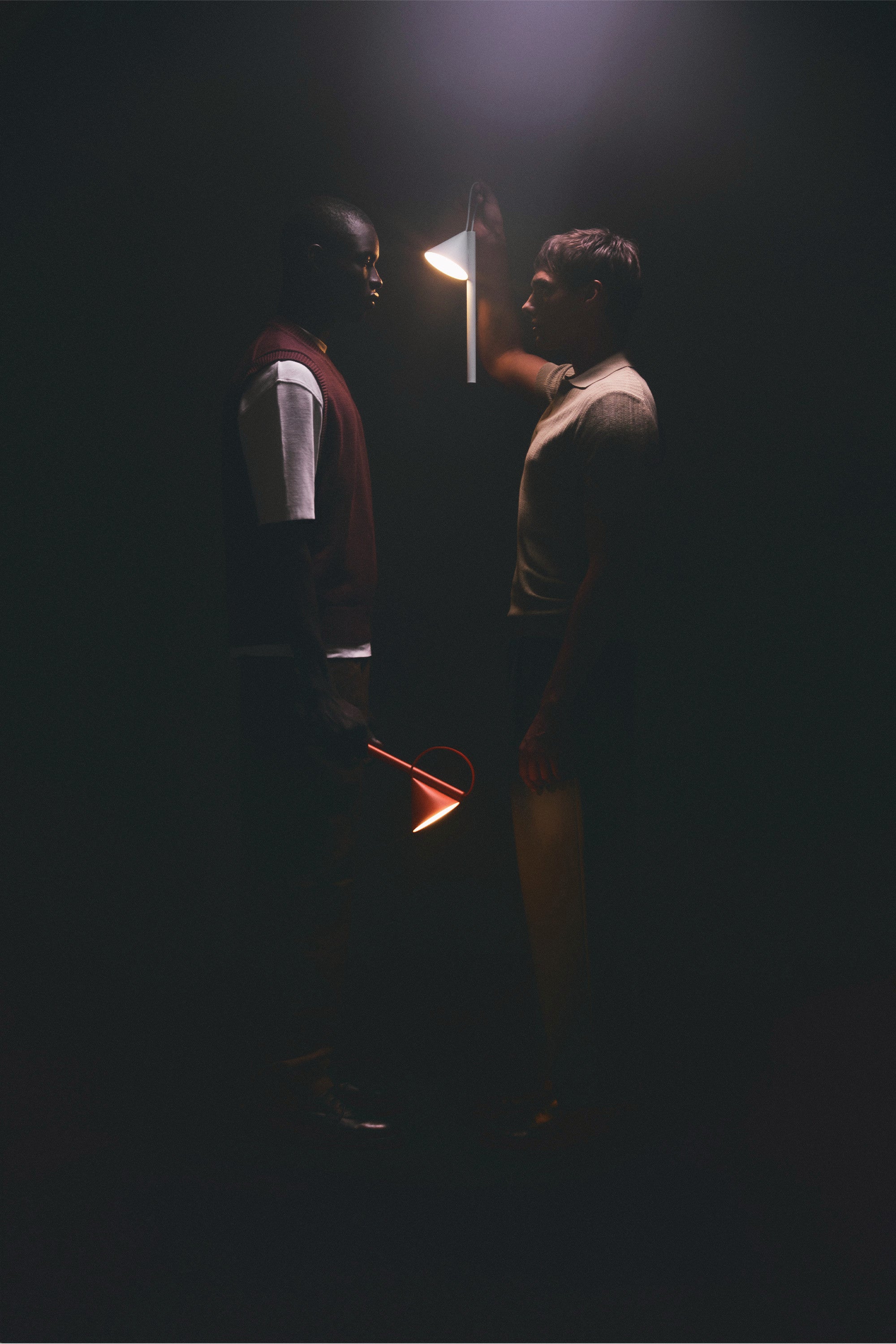 Black tsummy portable lamp