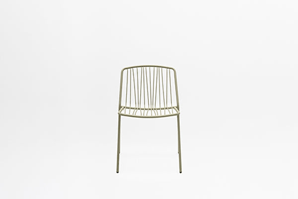 Ein Satz Bris -Stühle verzinkt Stahl