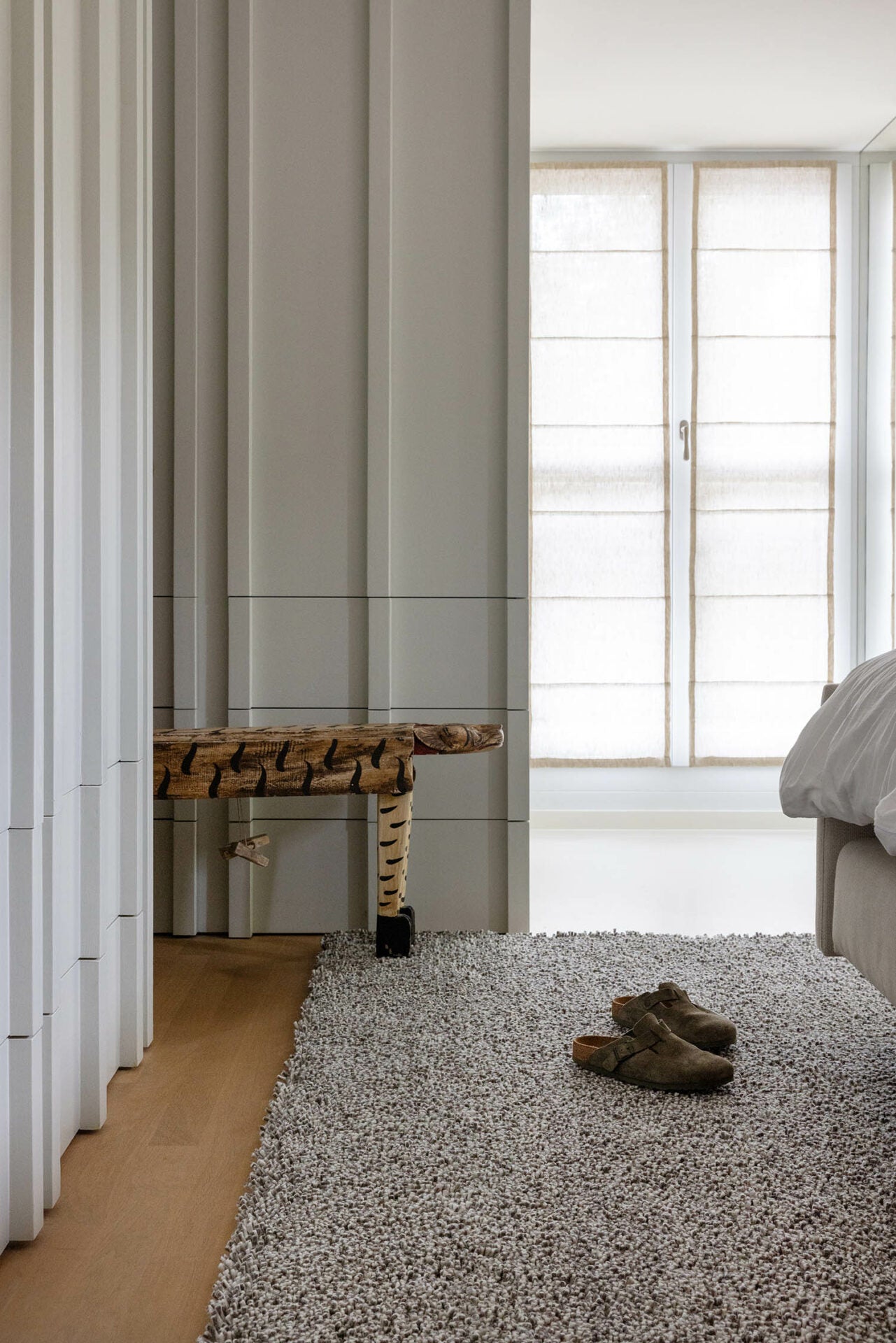 Vloerkleed ORIGIN HIGH donkergrijs met lange haren