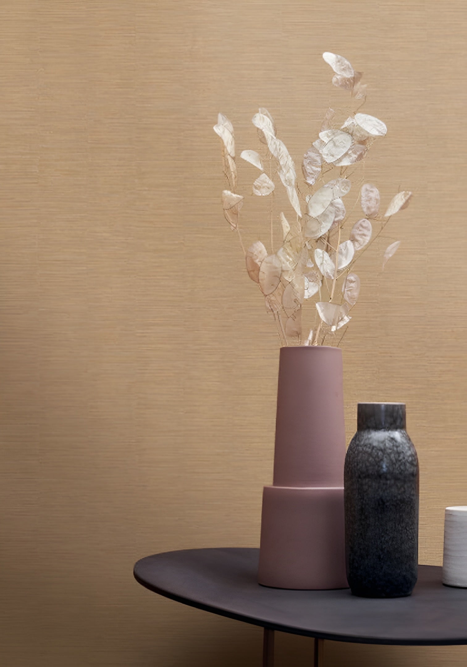 Metallisch strukturierte Tapete mit Streifen PLATINUM in gedämpftem Grün