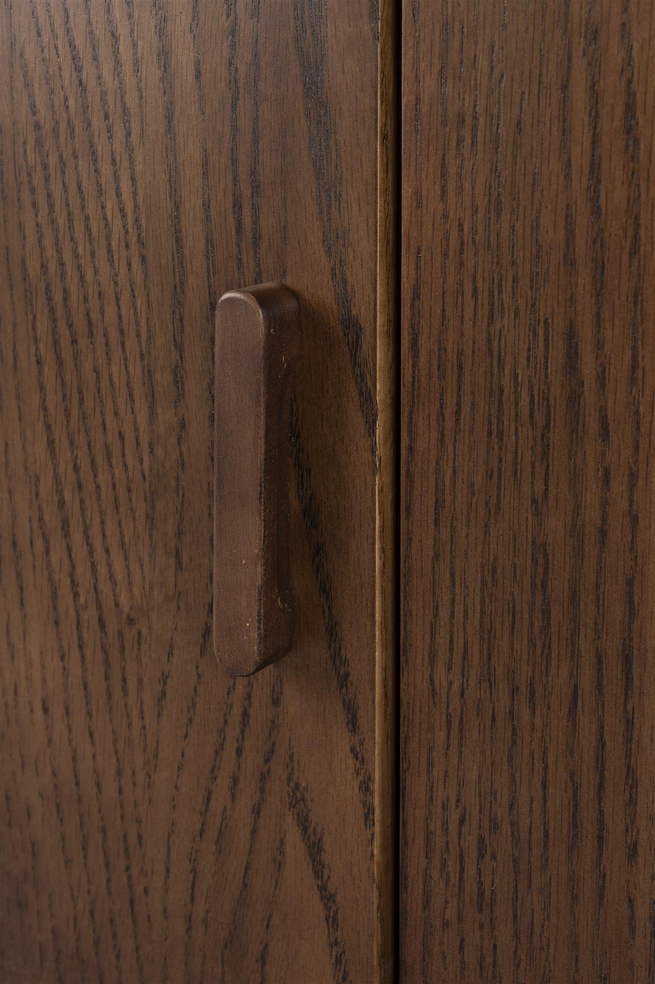 Arda chest of drawers. Creamy travertine with oak wood