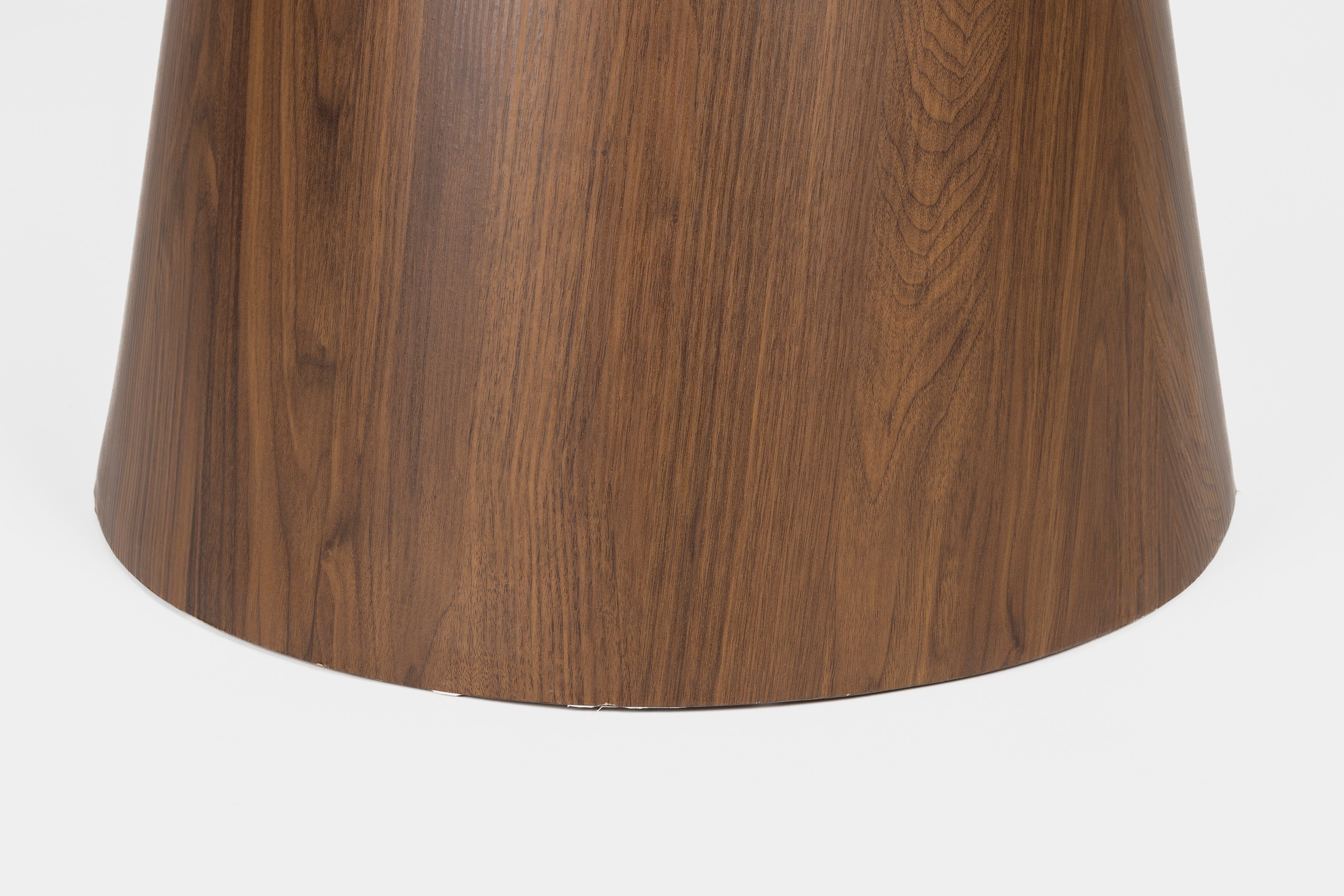 ALMIRA round table walnut veneer