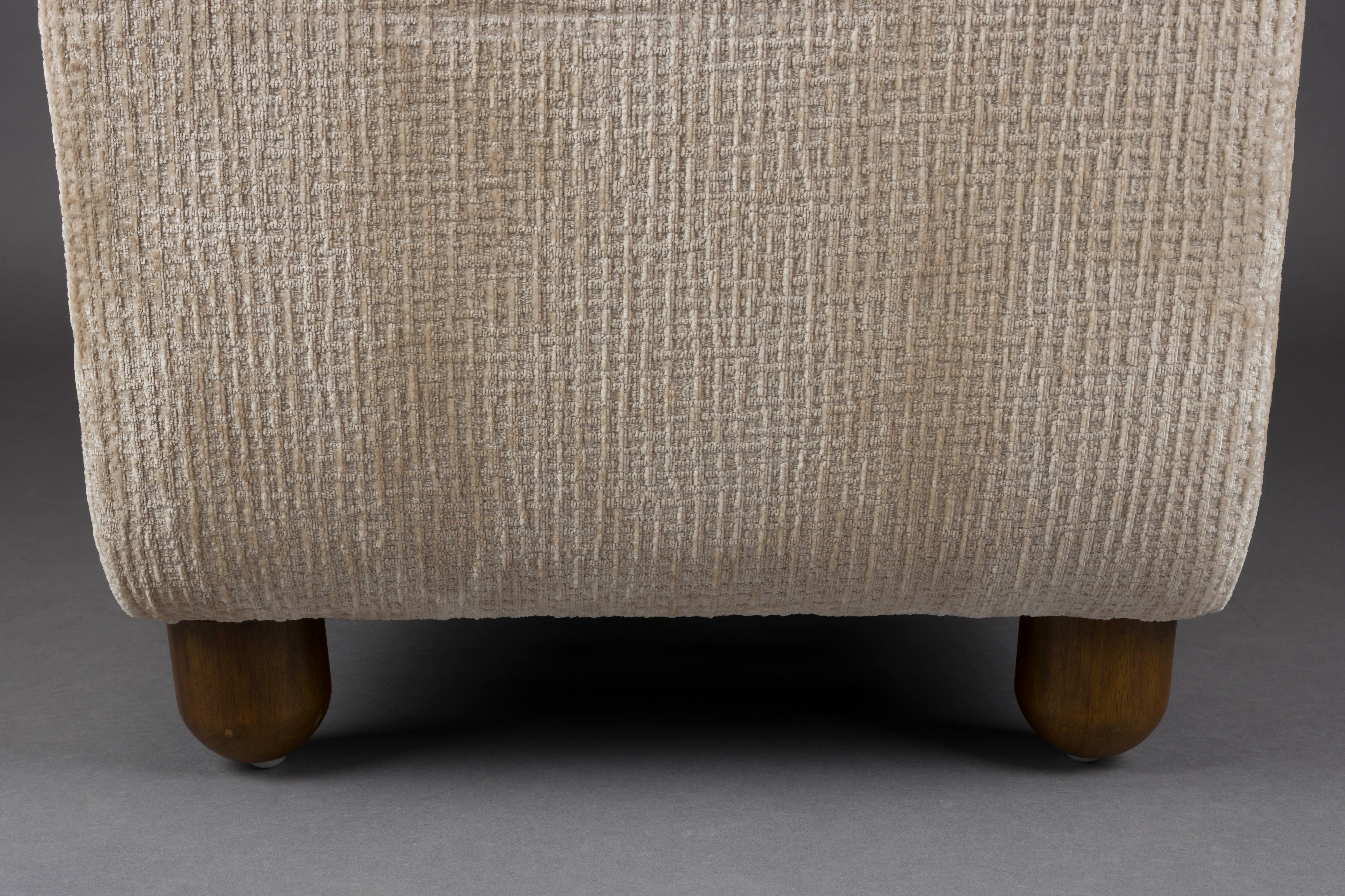 Beige fauteuil ROBINSON met houten basis