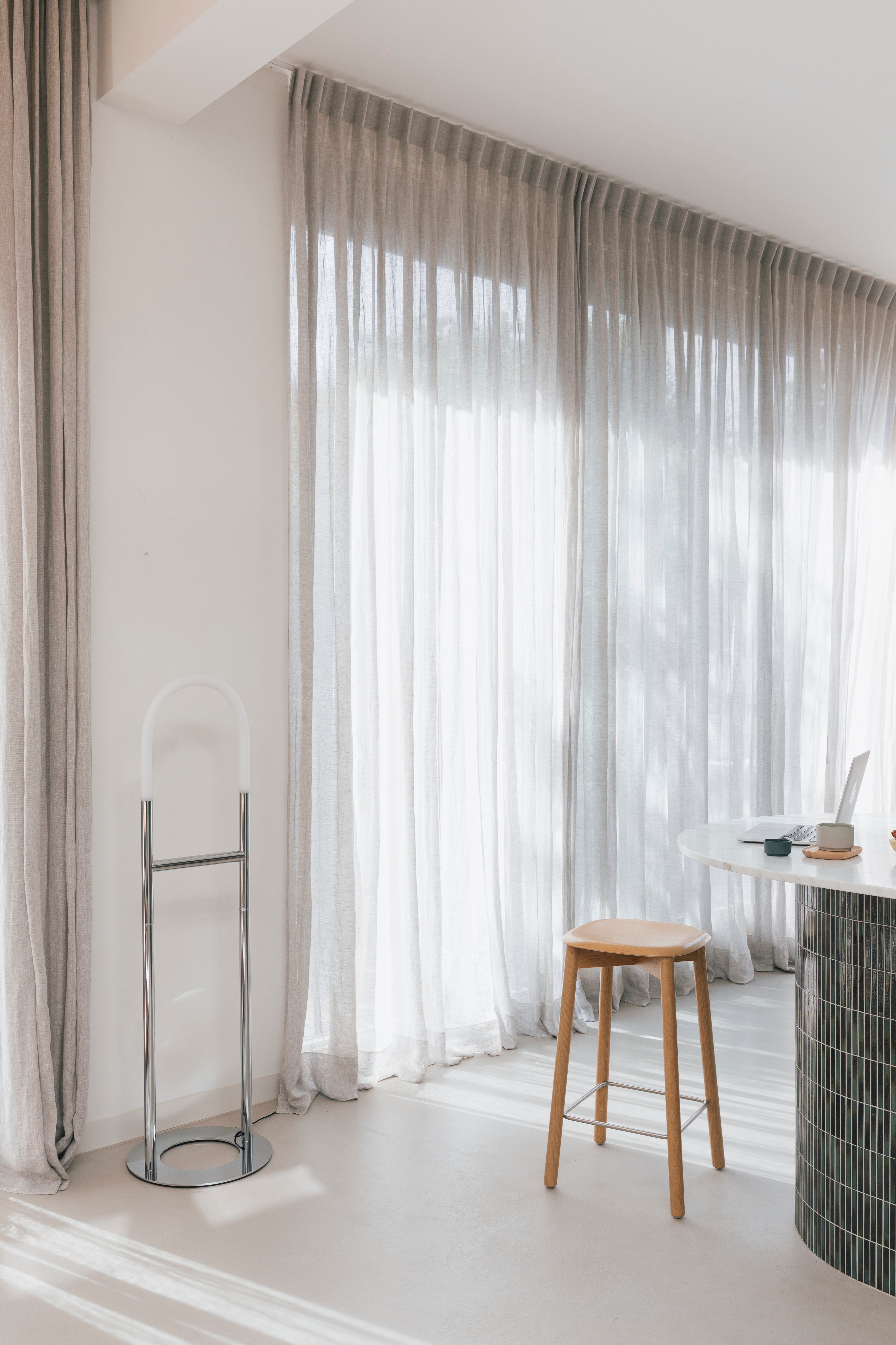 Stehlampe ARCH silber