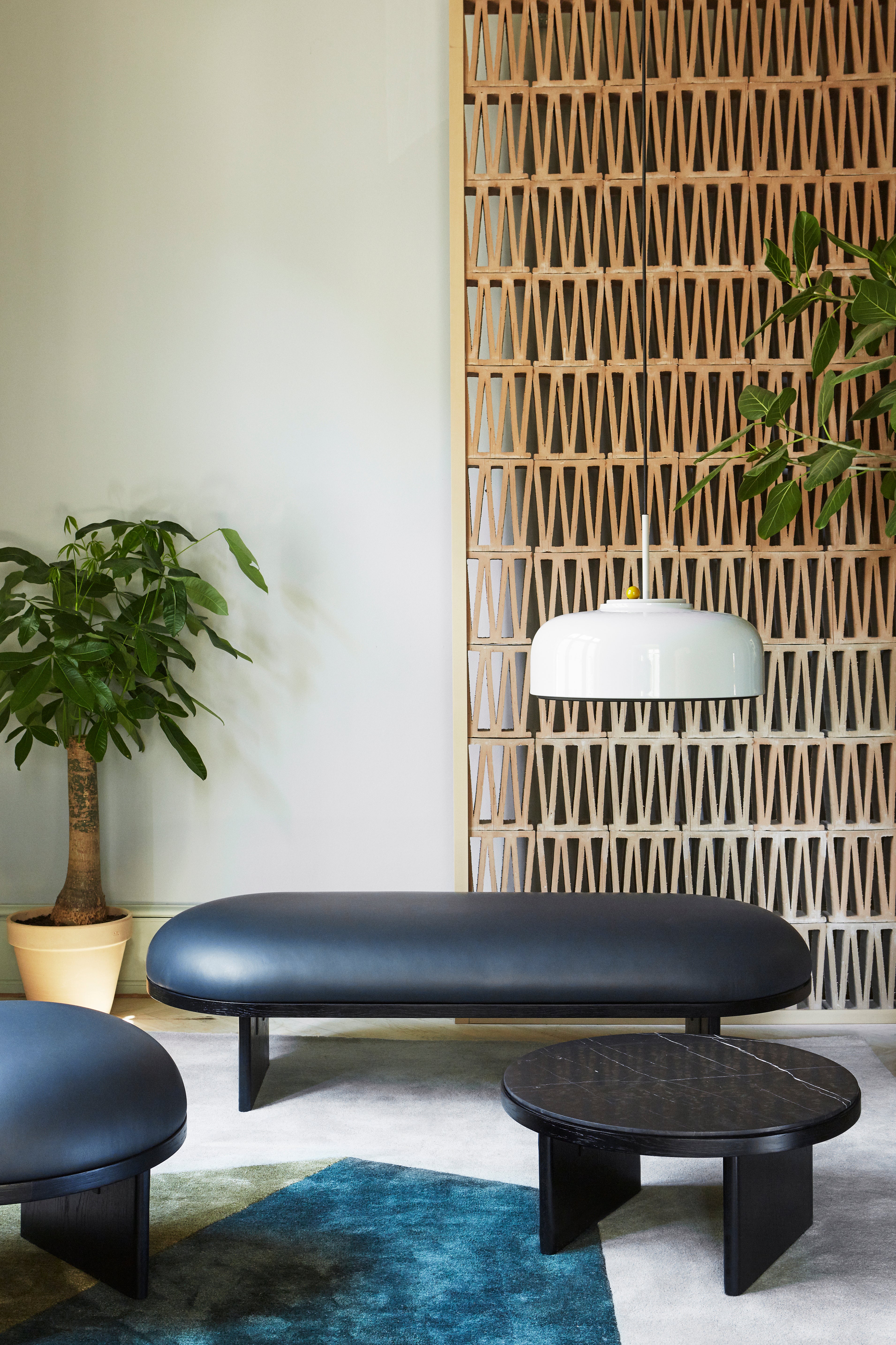 Couchtisch ANZA schwarz Eichenfurnier mit schwarzem Marmor