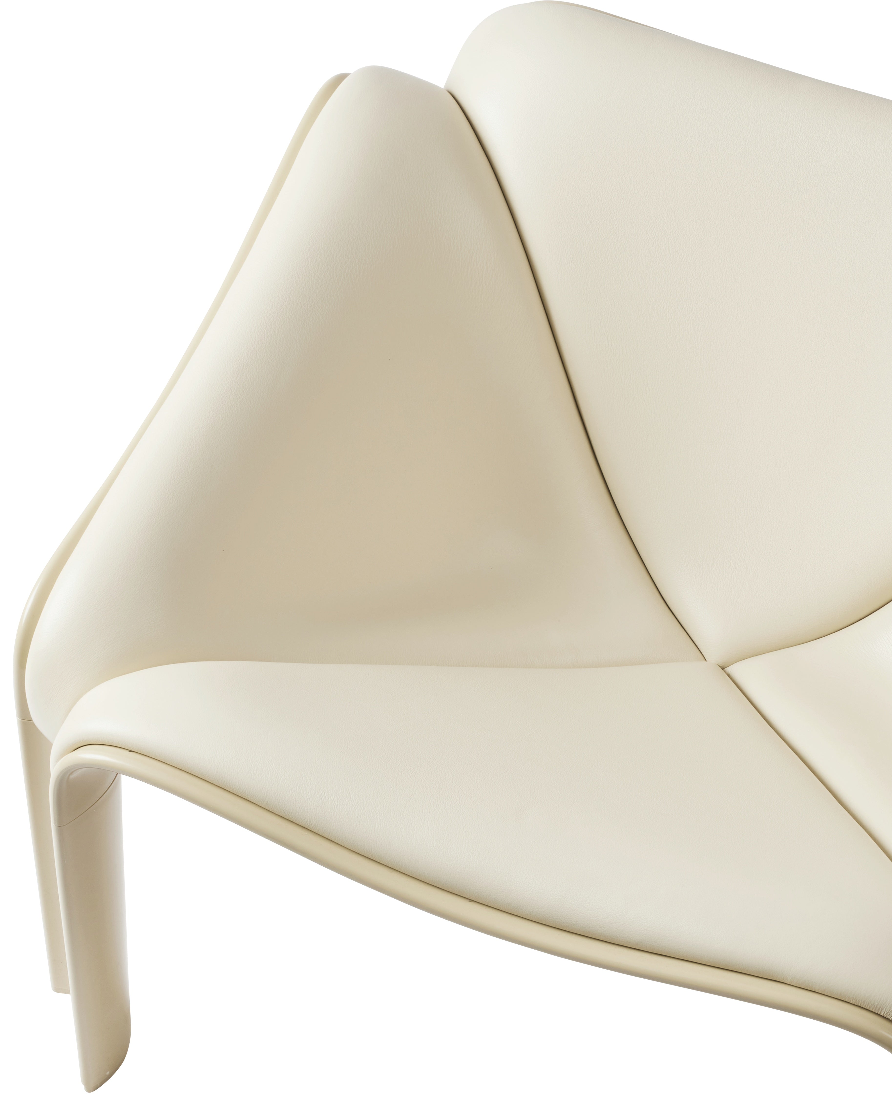 Fauteuil F300 witte leer met een crèmekleurige basis