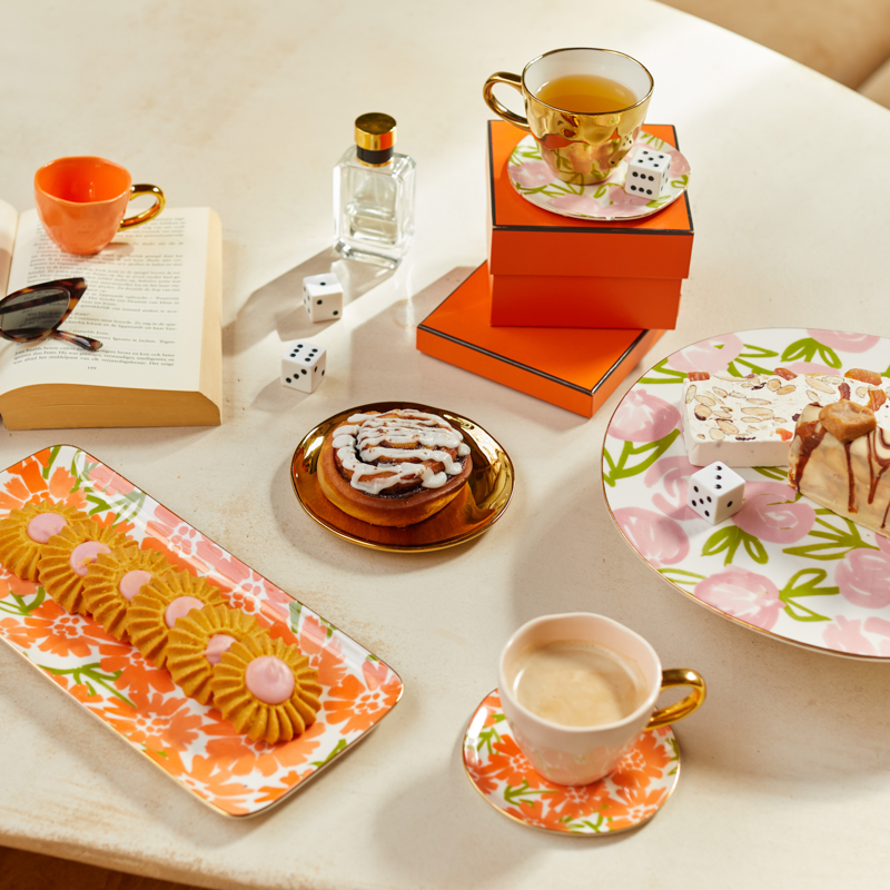 Teller-Set GOOD MORNING mit orangefarbenem Blumenmotiv