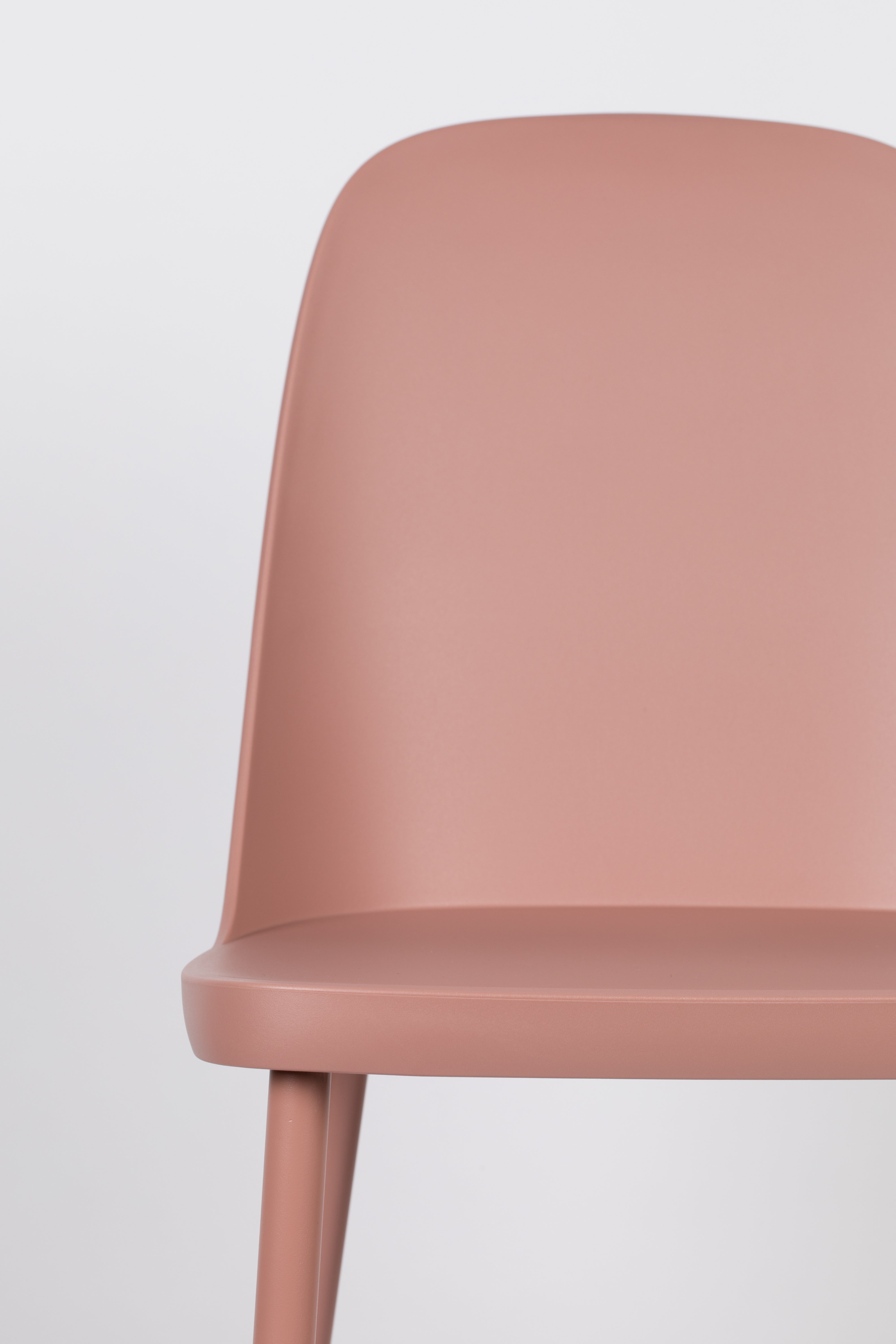PiP pink chair