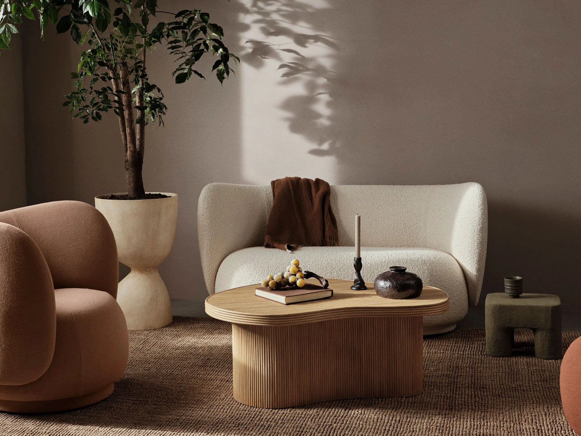 Sofa 3-osobowa RICO Bouclé piaskowy – styl nowoczesny