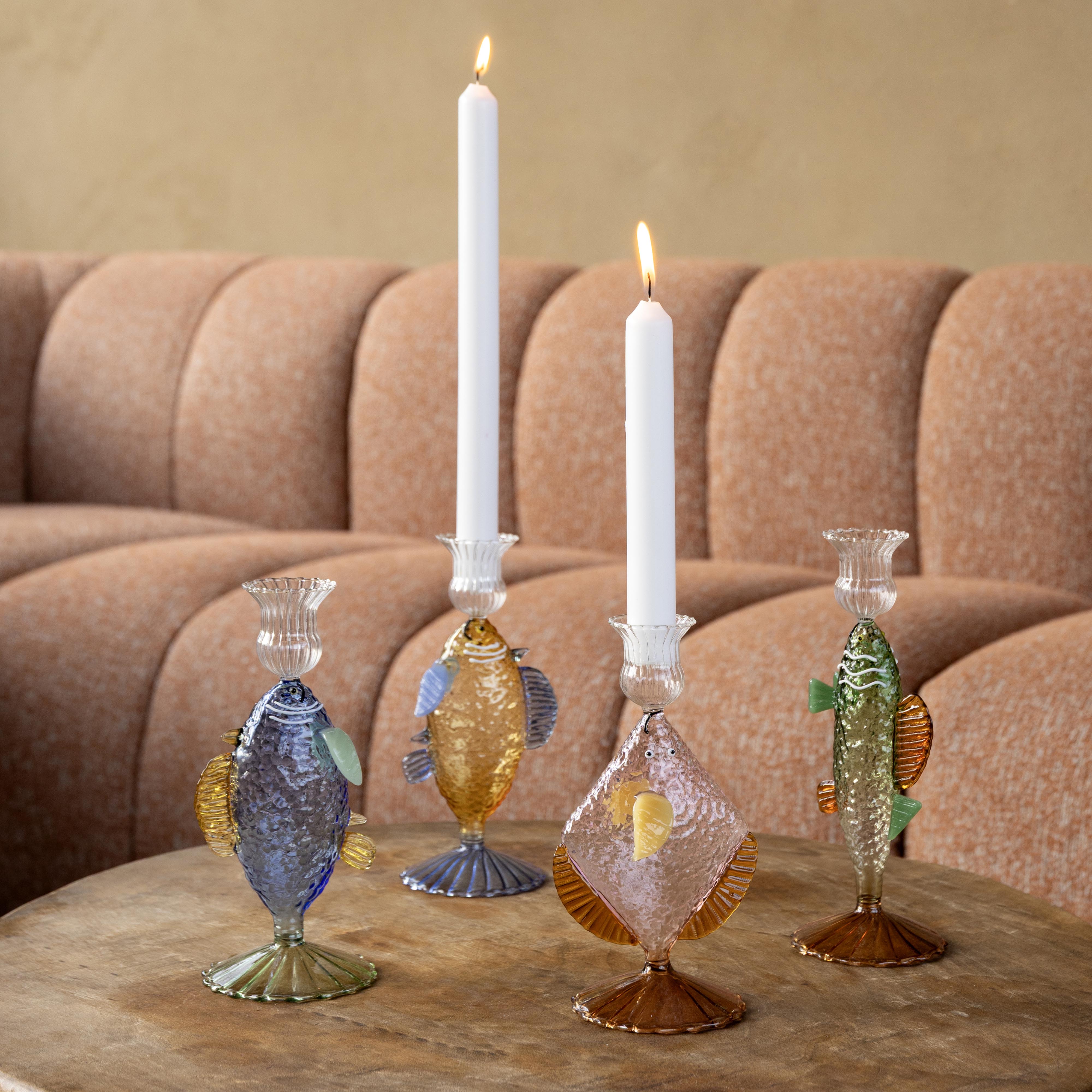 Roze glazen kaarsenhouder FISH met amberkleurig