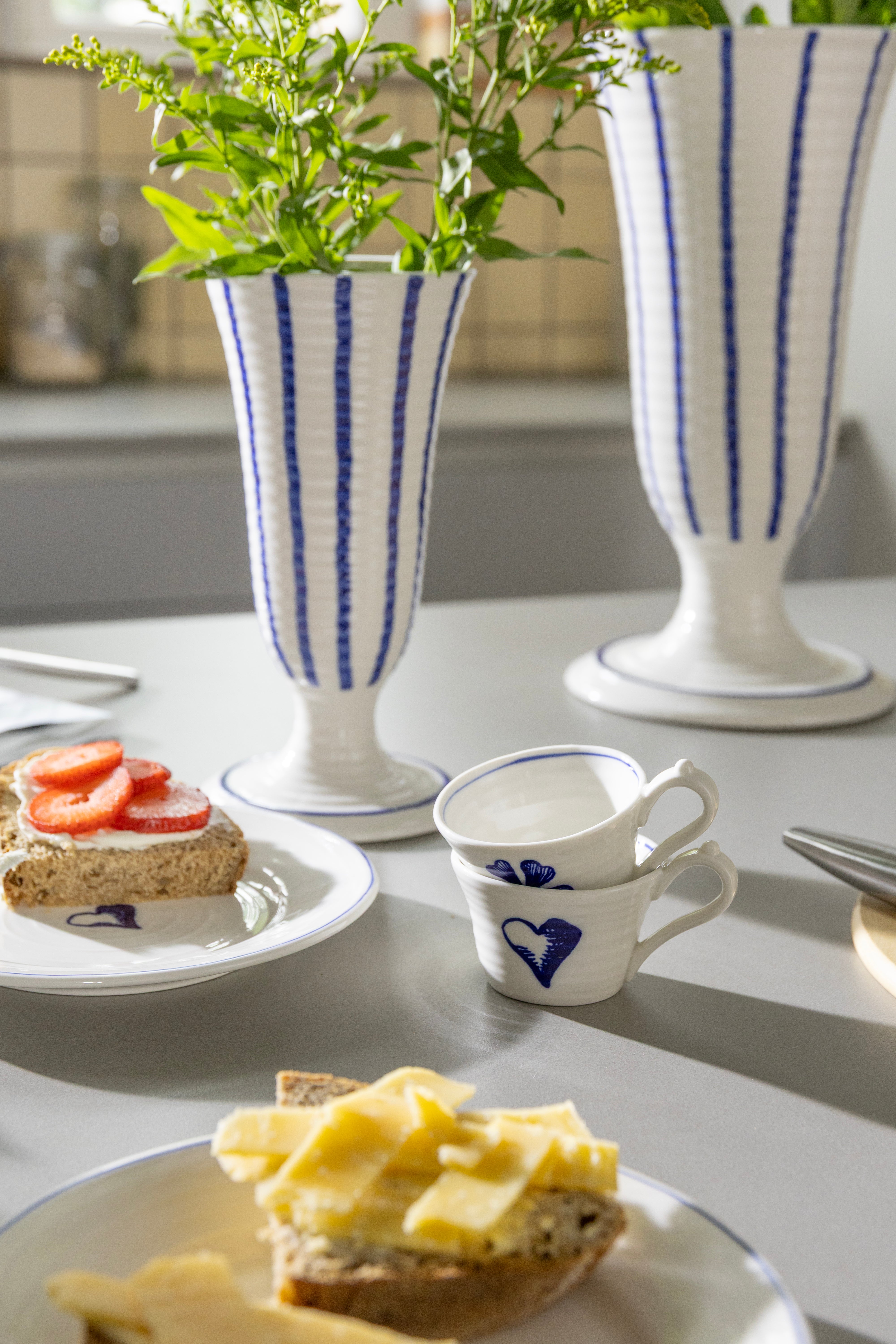 ANOUK CLOVER white and blue cup set