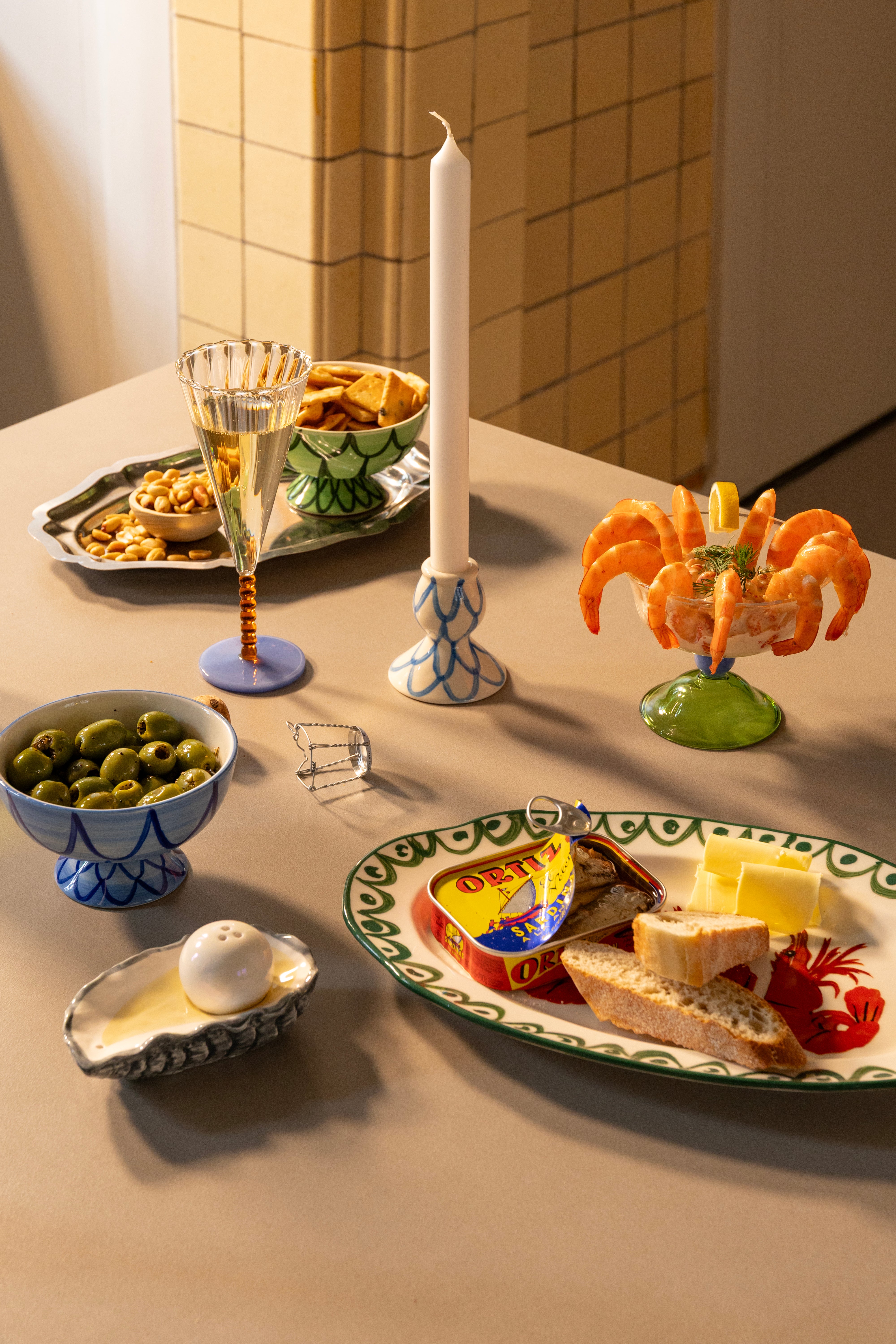 Zout- en peperstel OYSTER grijs met geel en wit