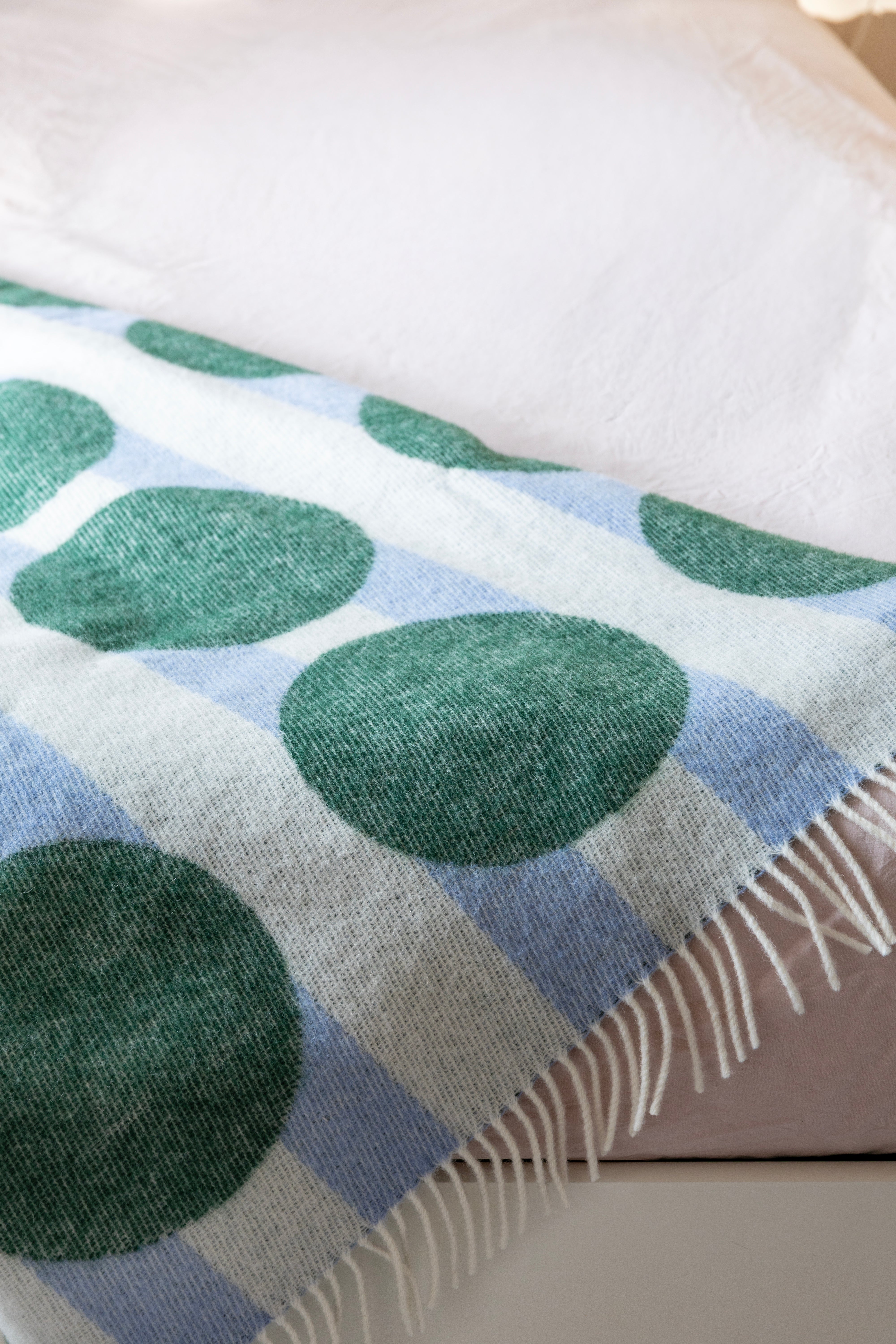 Koc DOT blauw met groen en wit