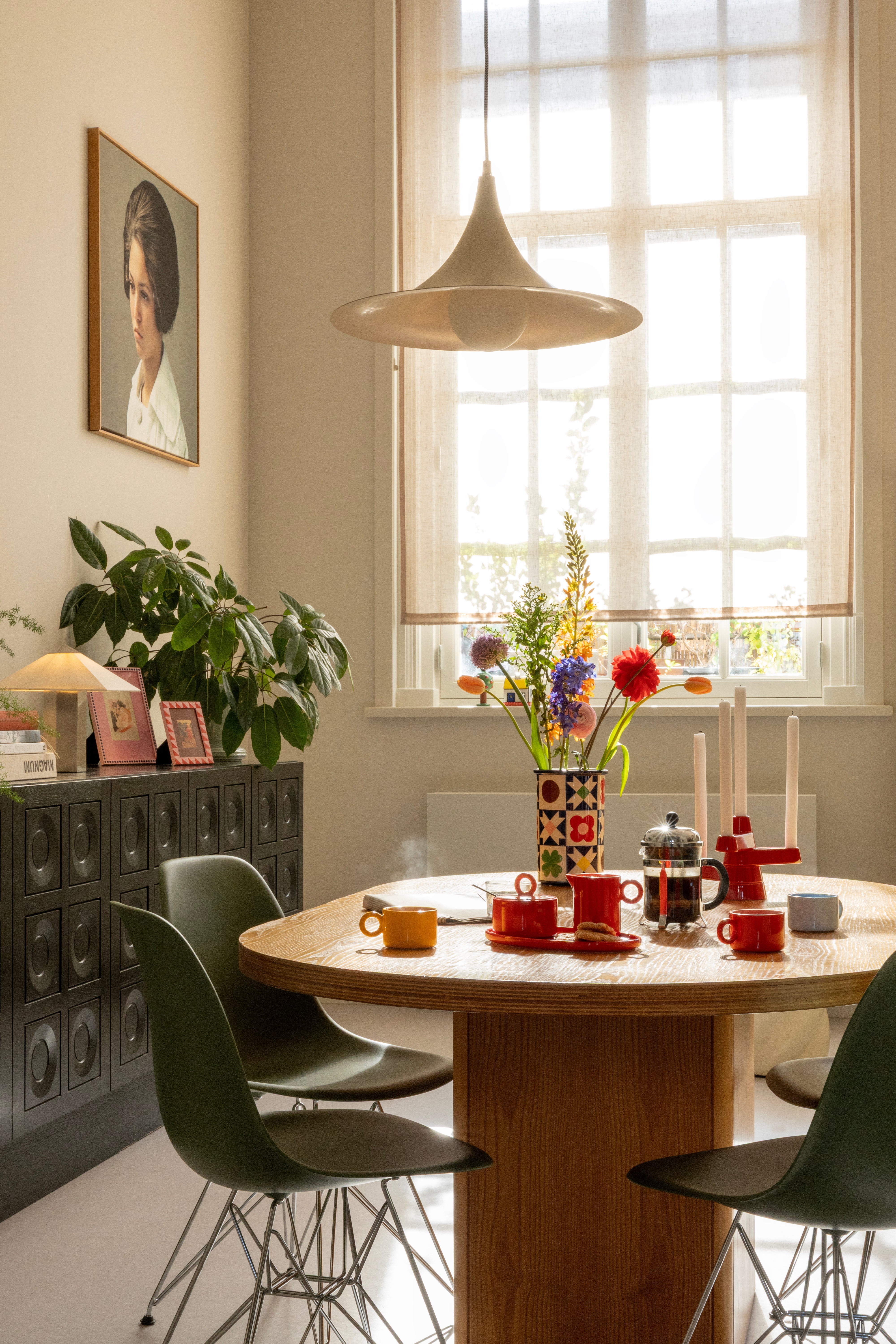 Dreiflügeliger Kerzenhalter BRUTE rot