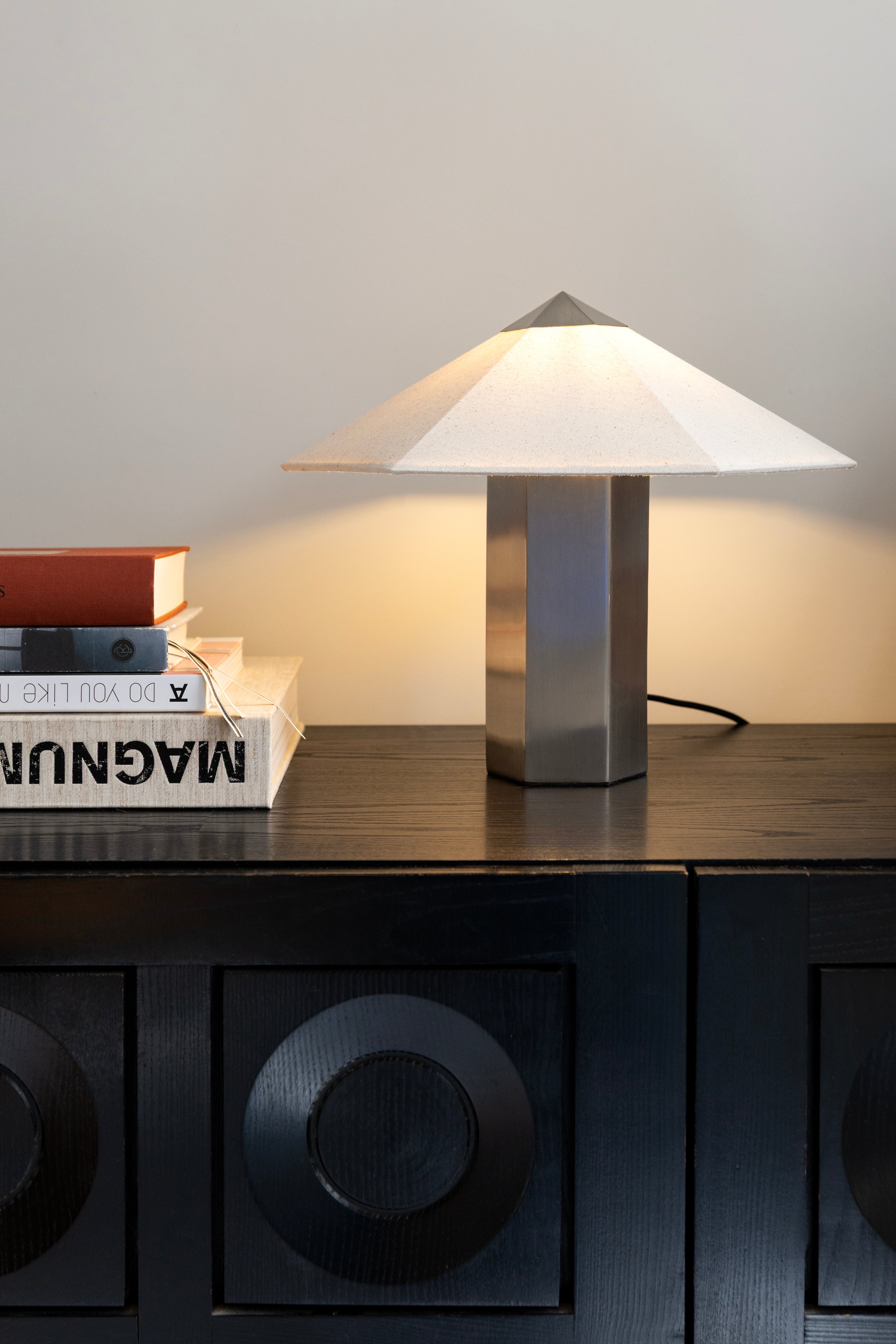 Tafellamp PHIRA zilver met linnen kap