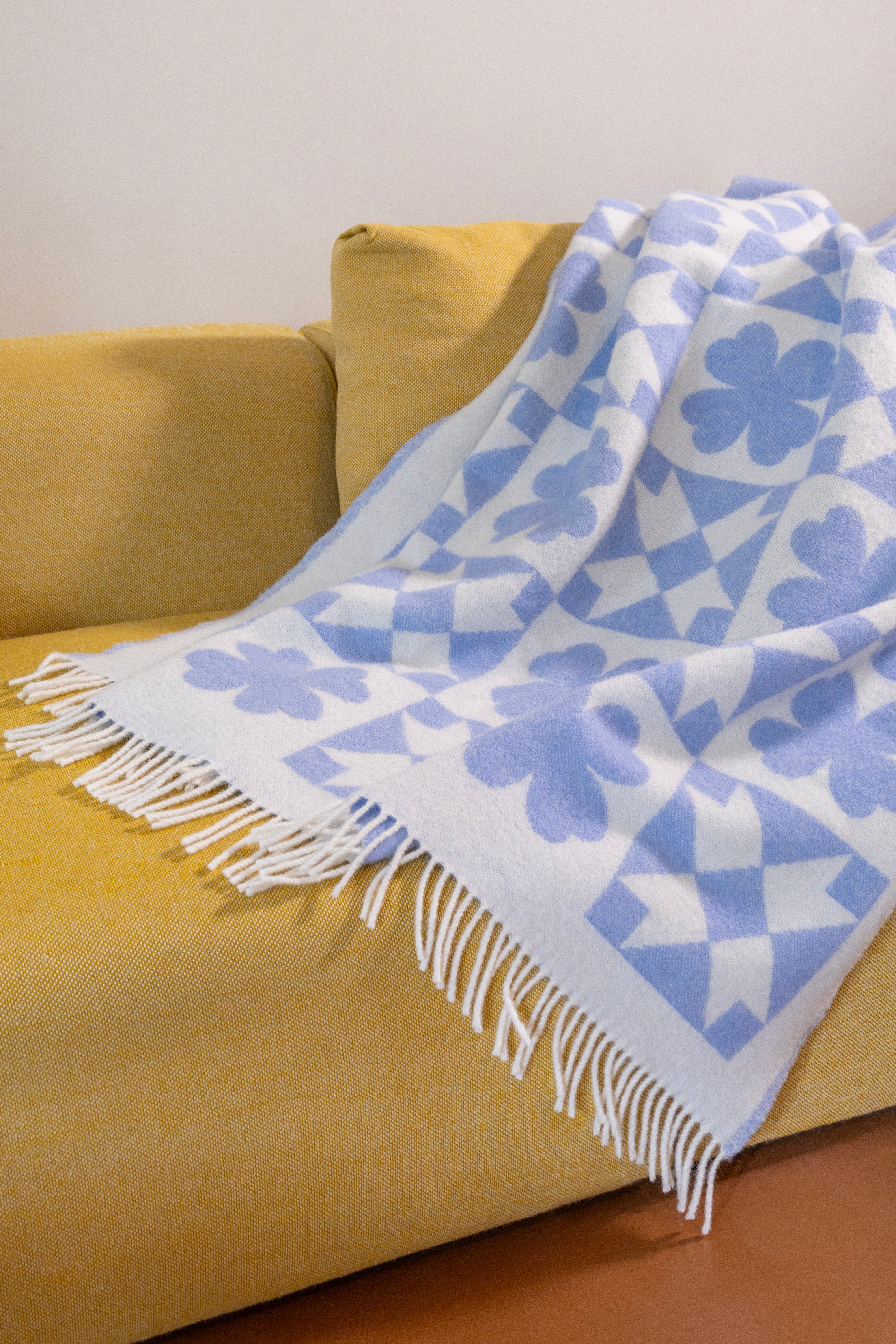 Koc QUILT blauw met wit