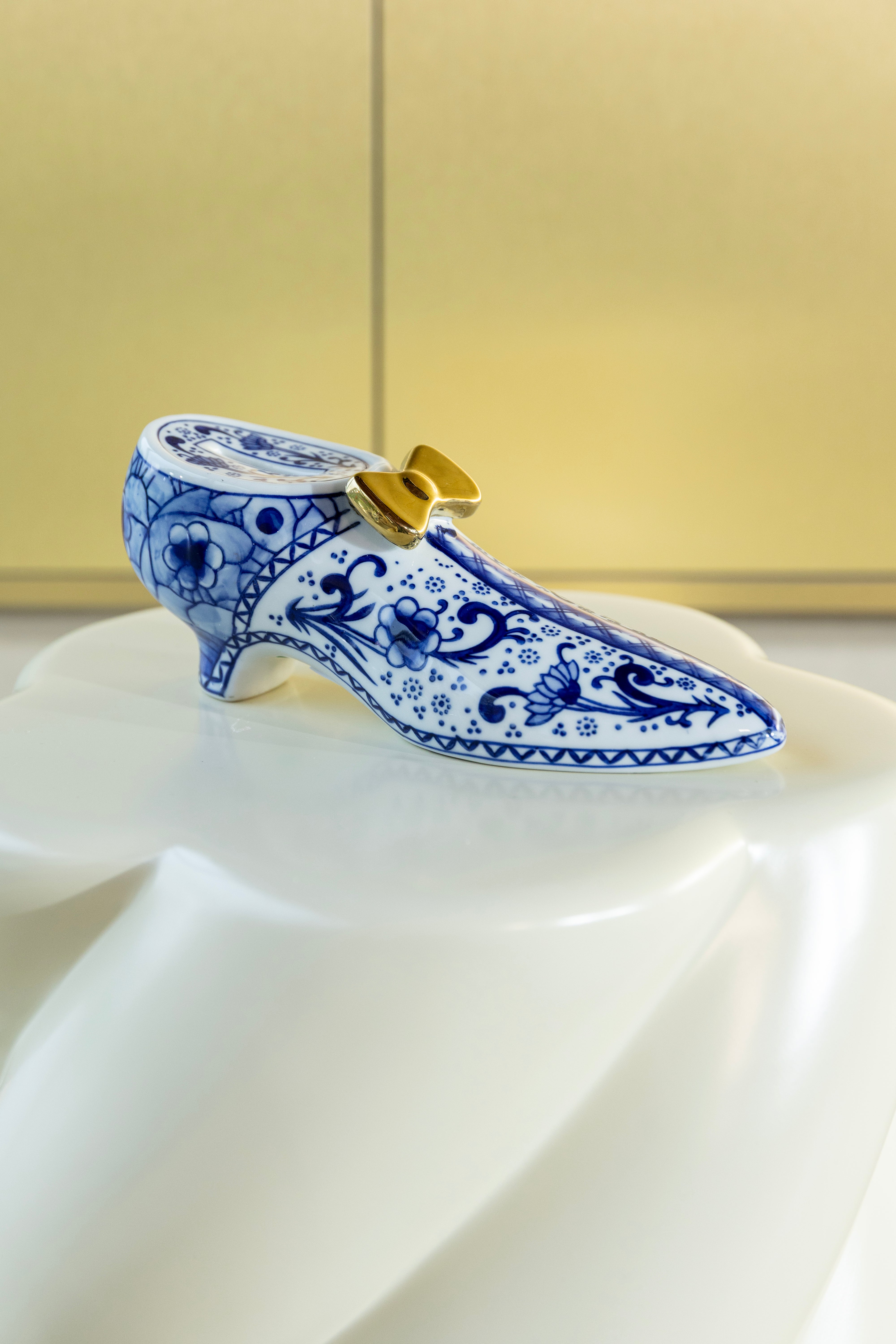 DELFTWARE SHOE white with blue